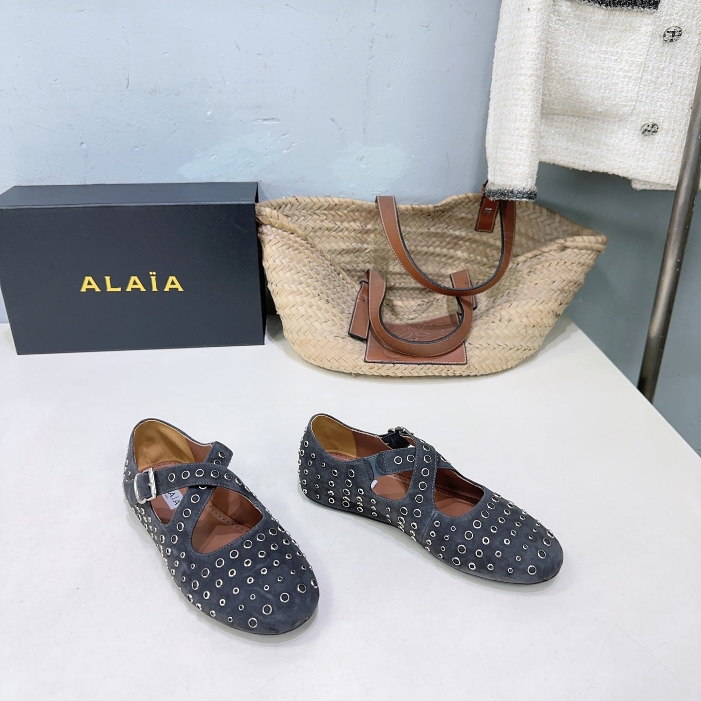 Alaia Criss Cross Ballet Flats With Eyelets Dark Grey Suede 674308