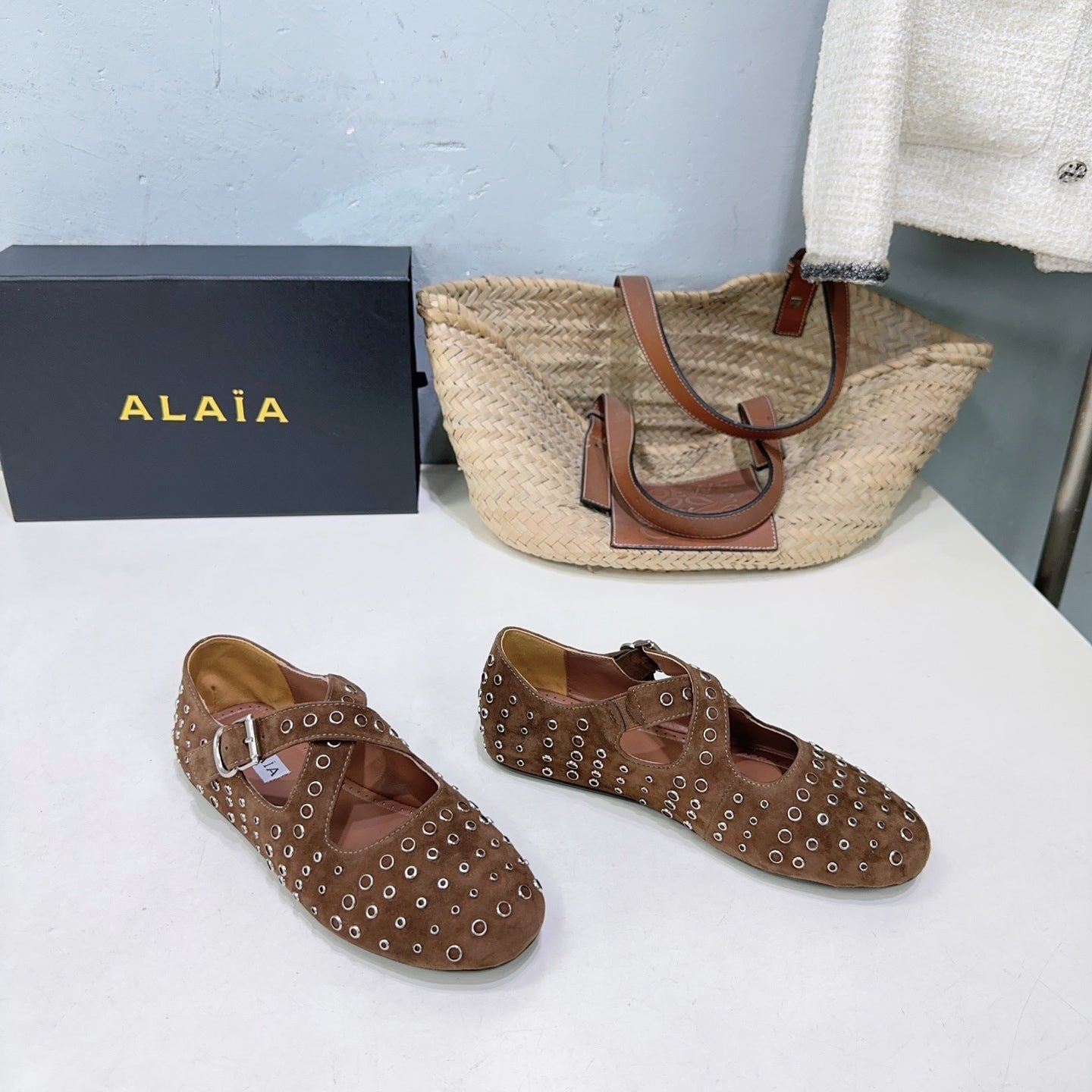 Alaia Criss Cross Ballet Flats With Eyelets Brown Suede 674309