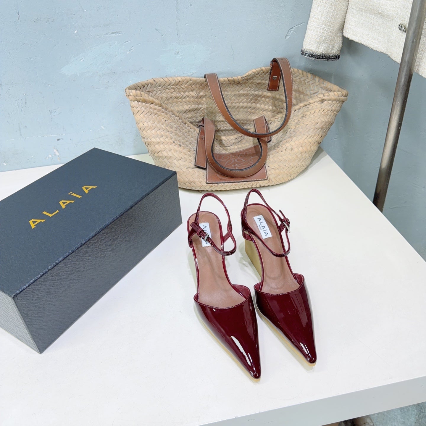 Alaia Wedge Pumps 10cm Burgundy Patent Leather 674286