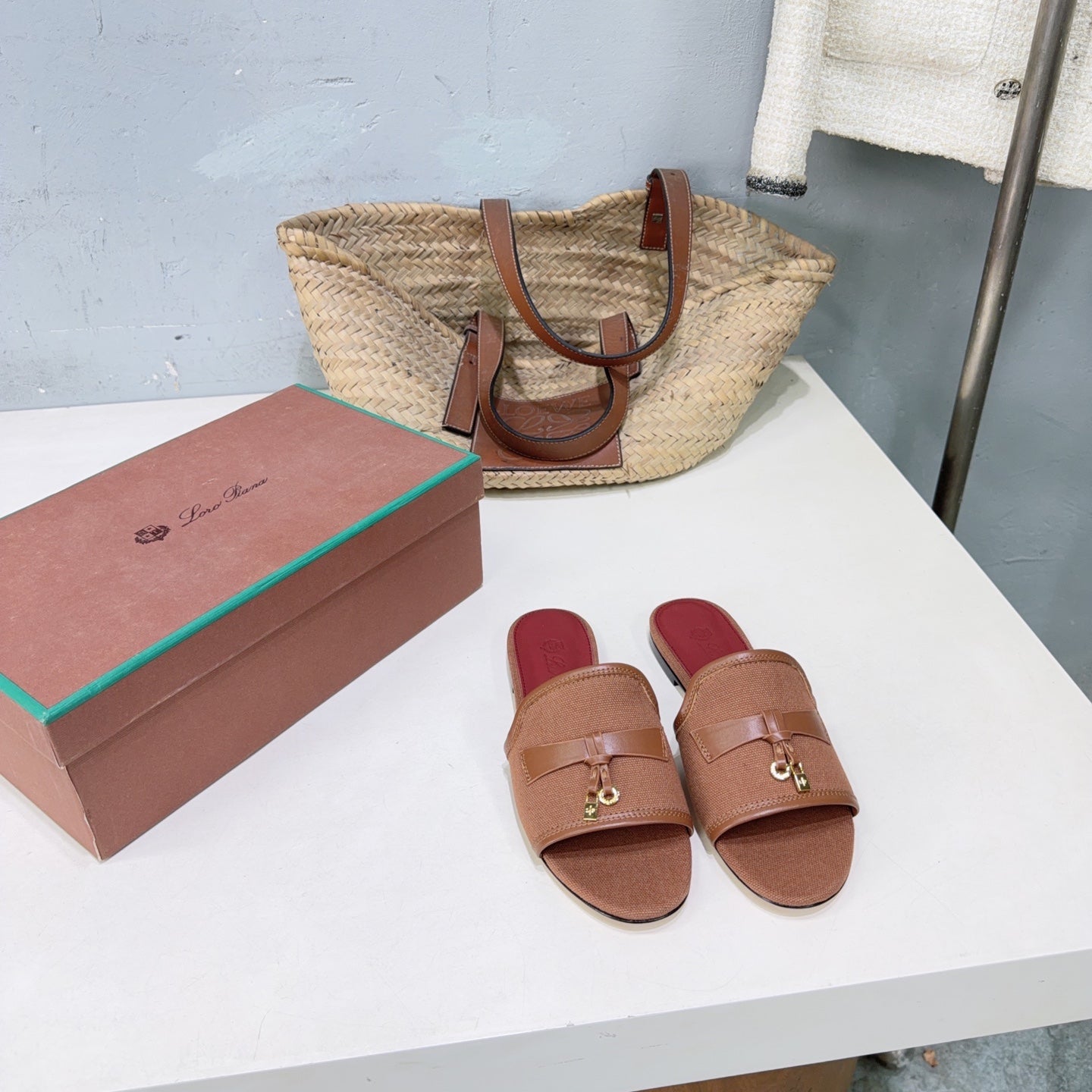 LP Summer Charms Flat Sandal Brown Leather Canvas 742538