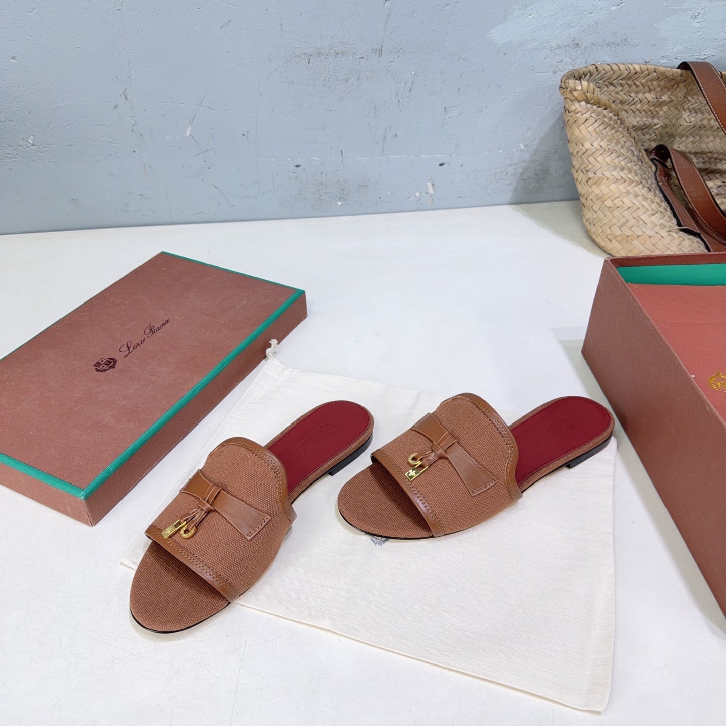 LP Summer Charms Flat Sandal Brown Leather Canvas 742538