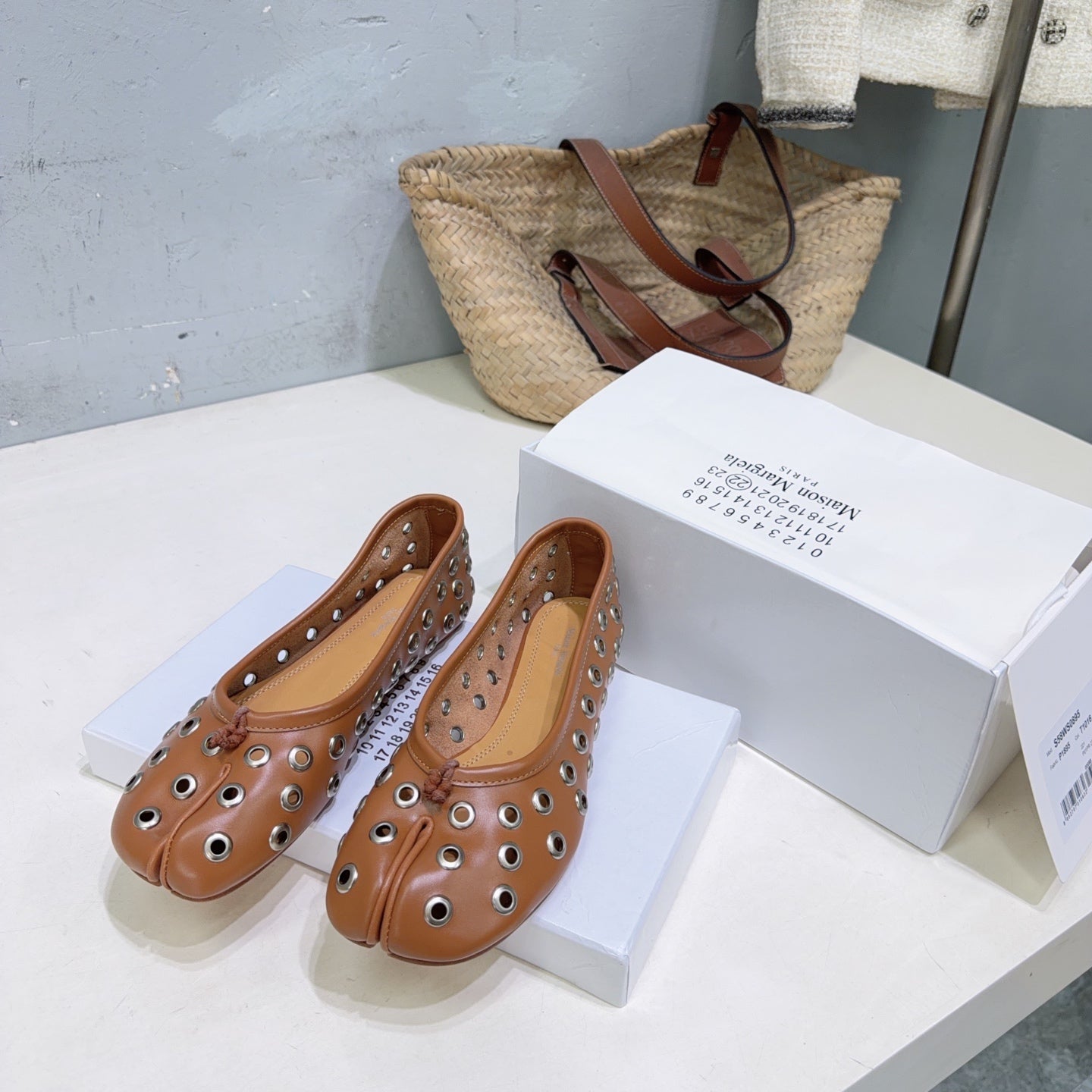 MM6 Bellissima Ballerina Eyelet Details Brown Cowhide 893695