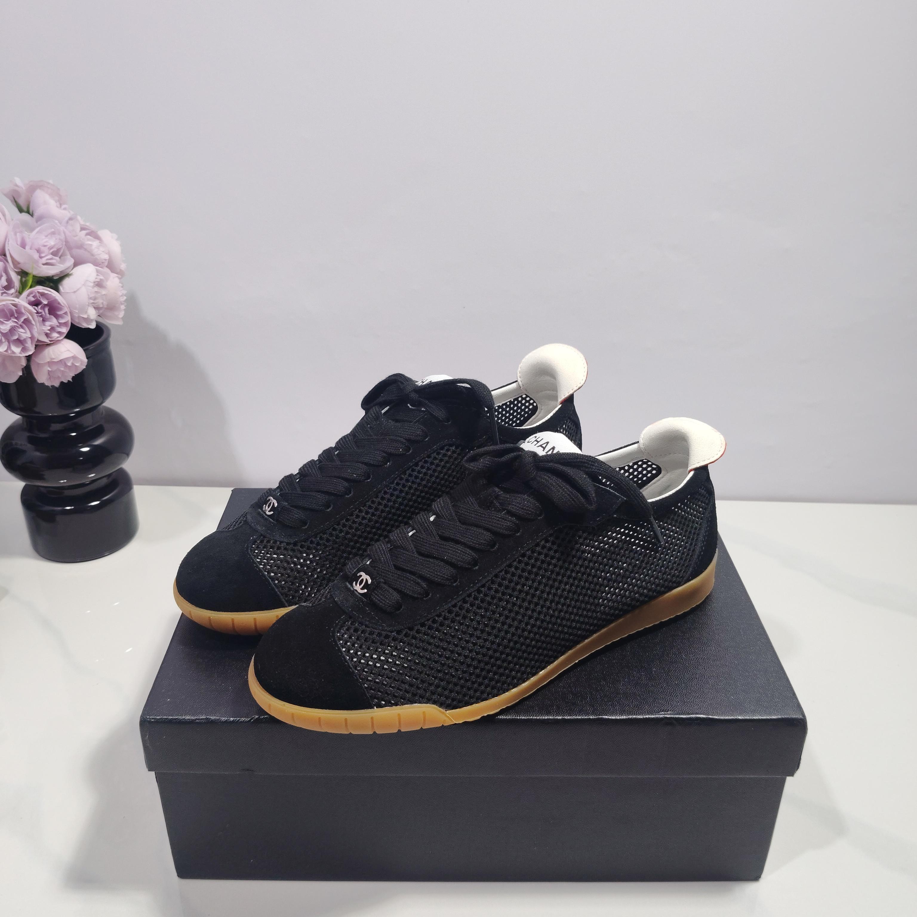 CC 26s Sneakers Black Suede Mesh 953776