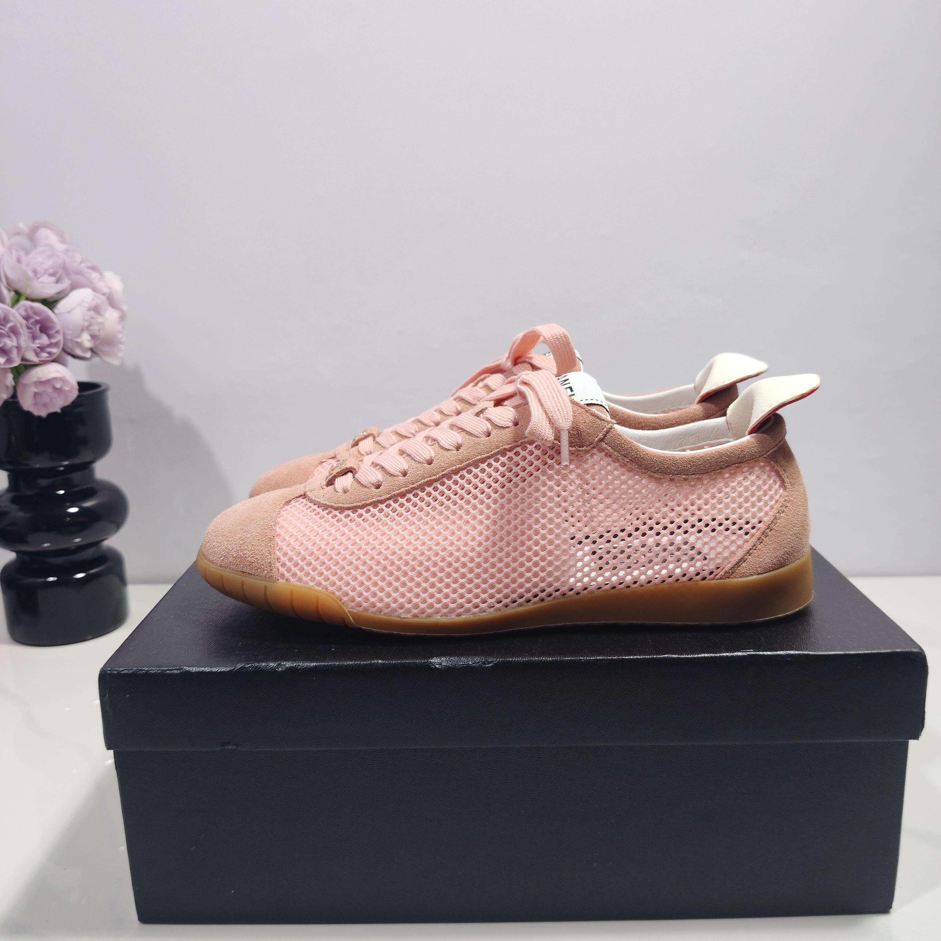 CC 26s Sneakers Light Pink Suede Mesh 953773