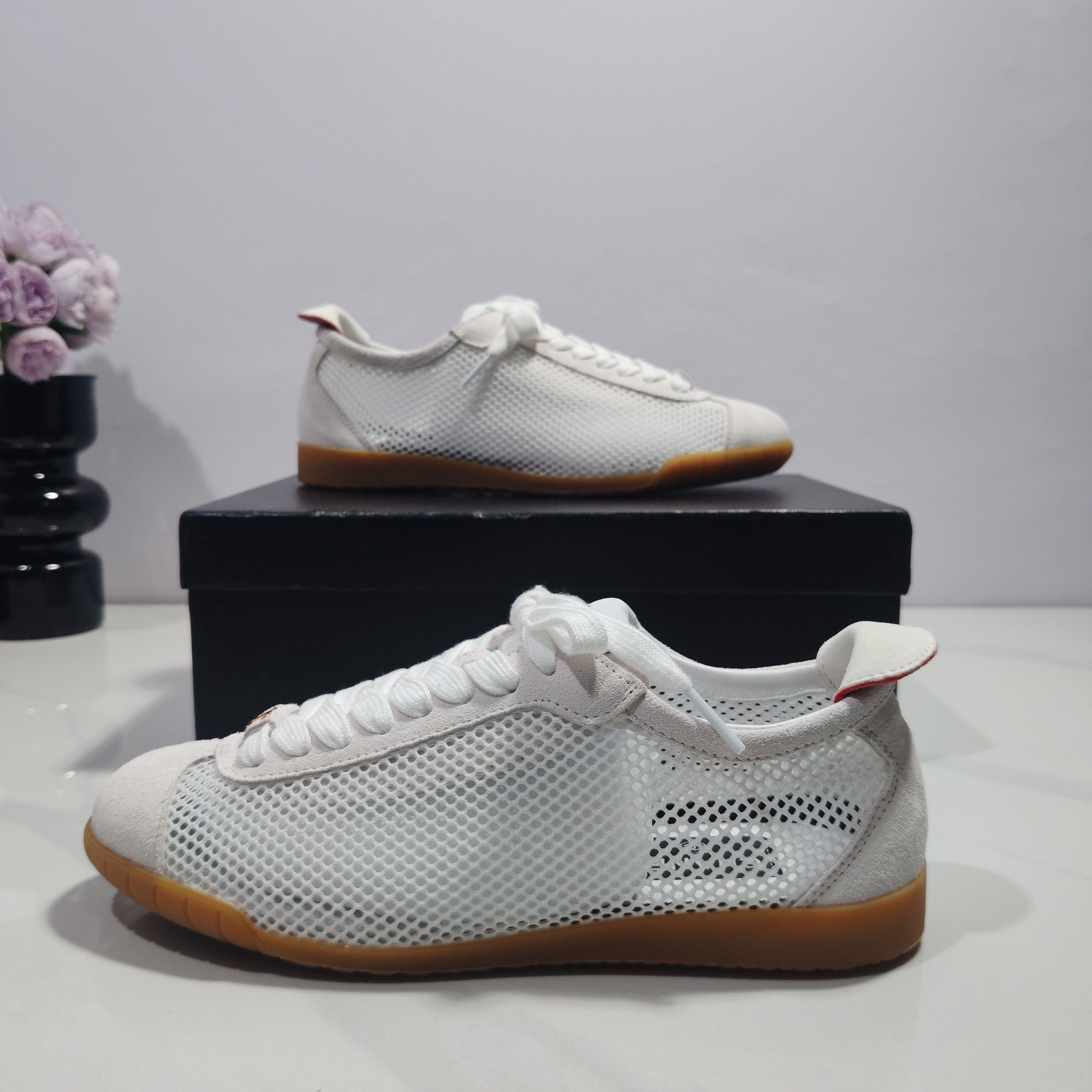 CC 26s Sneakers White Suede Mesh 953774