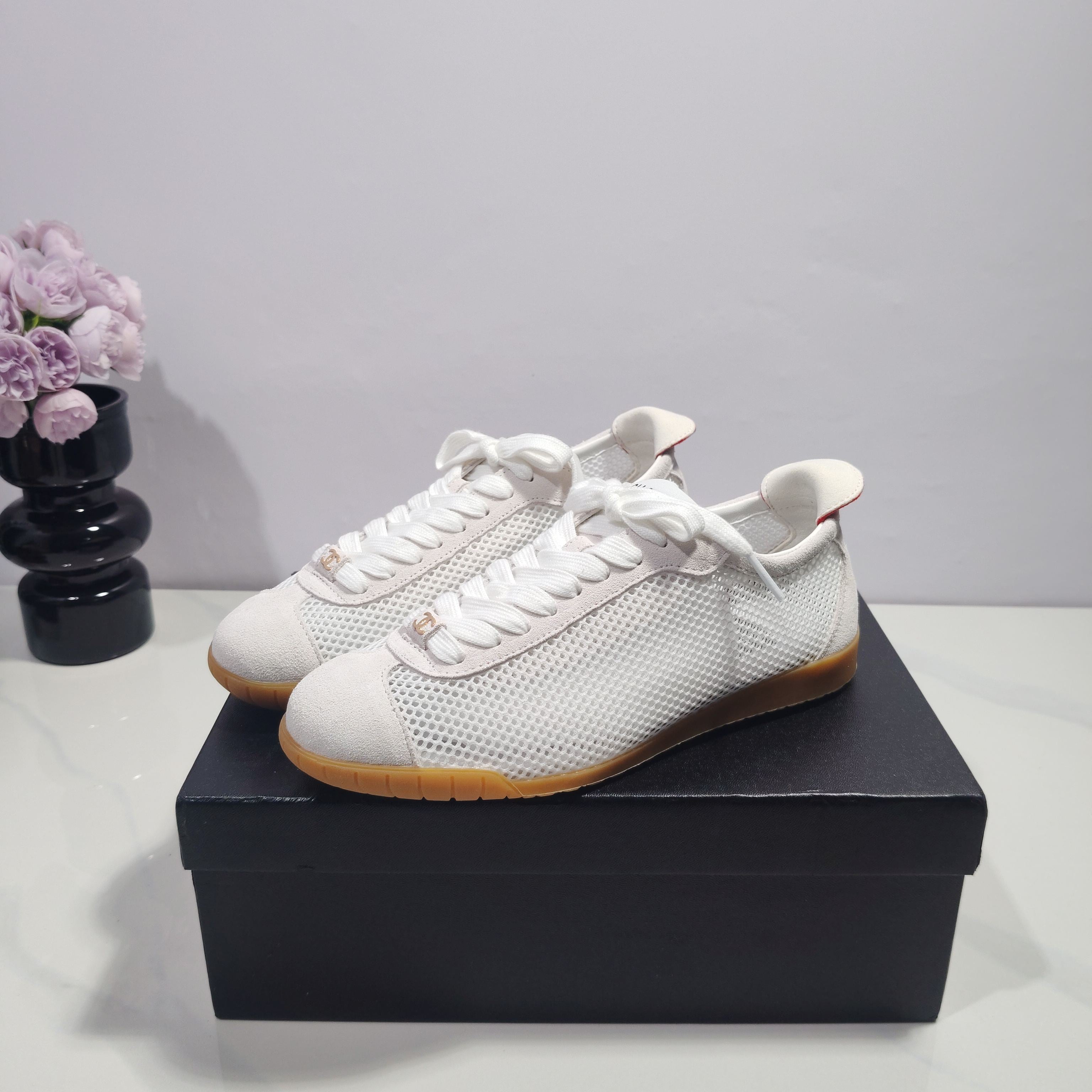 CC 26s Sneakers White Suede Mesh 953774