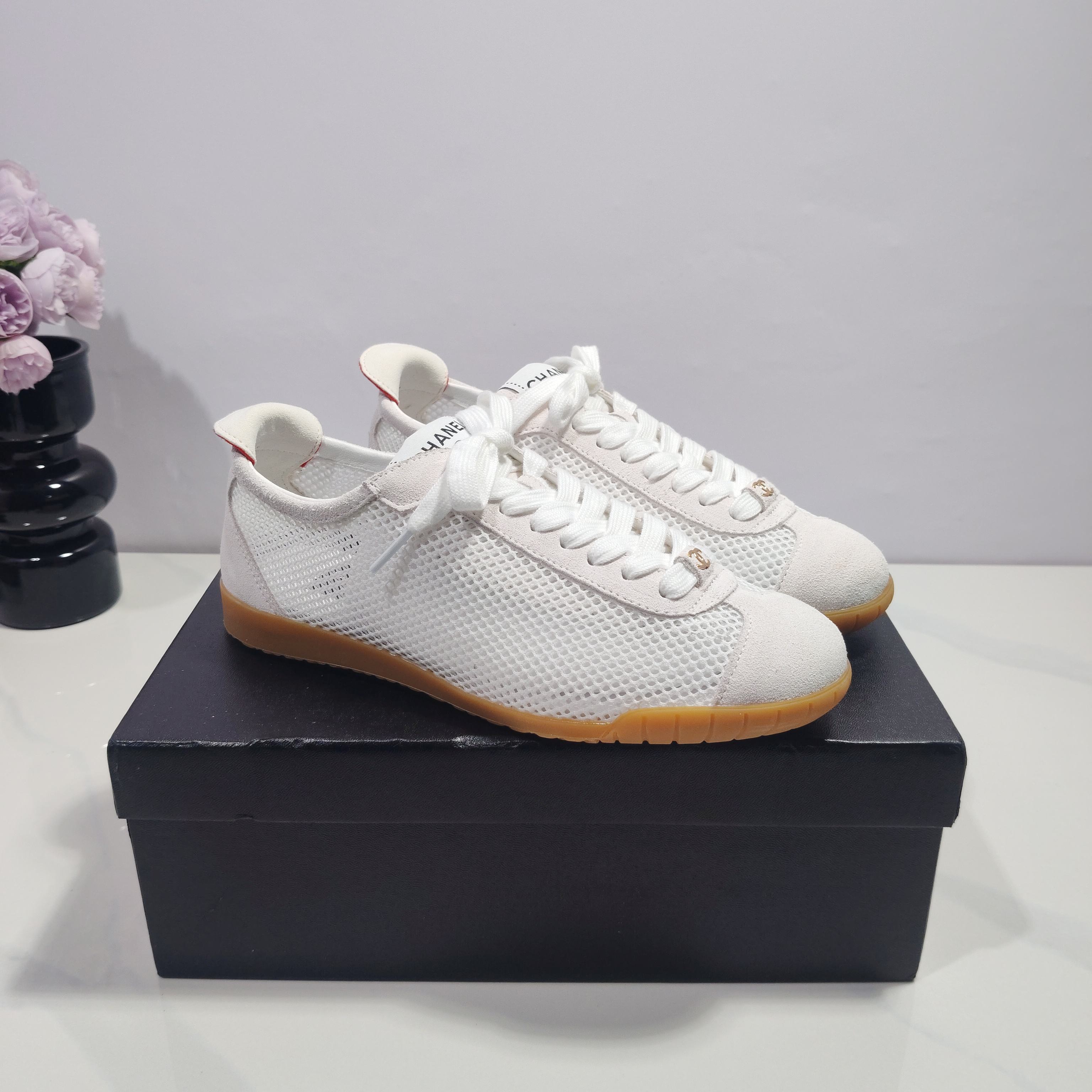 CC 26s Sneakers White Suede Mesh 953774