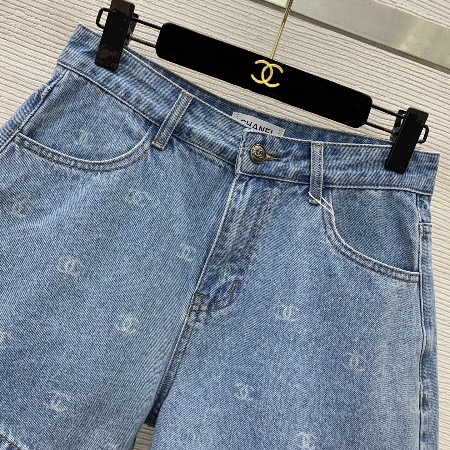 CC 26s Washed Denim Short Jeans 411845