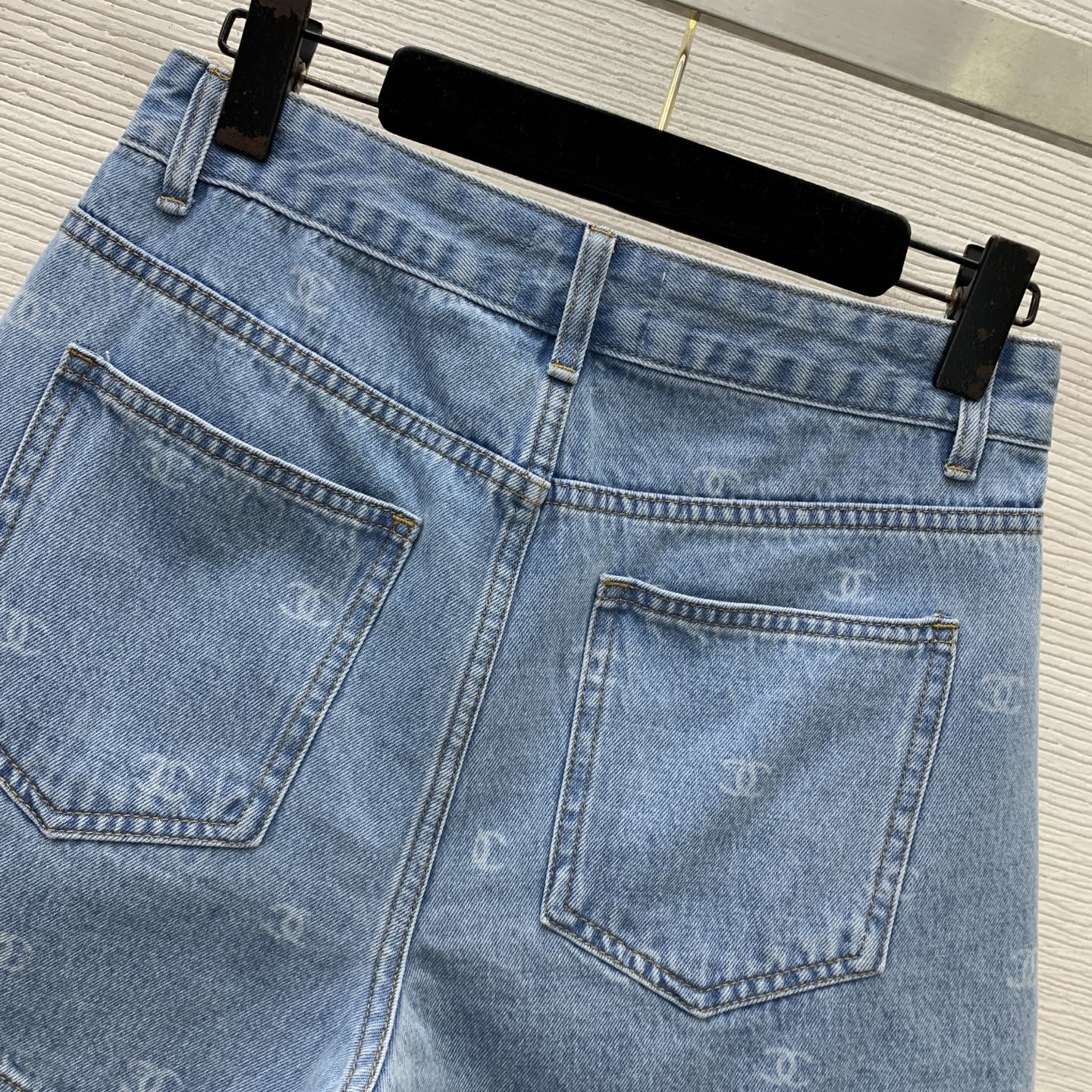 CC 26s Washed Denim Short Jeans 411845