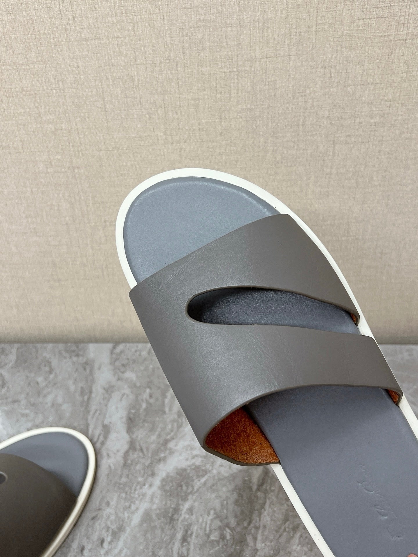 LP 26s Men’s Cutout Slides In Grey Calfskin