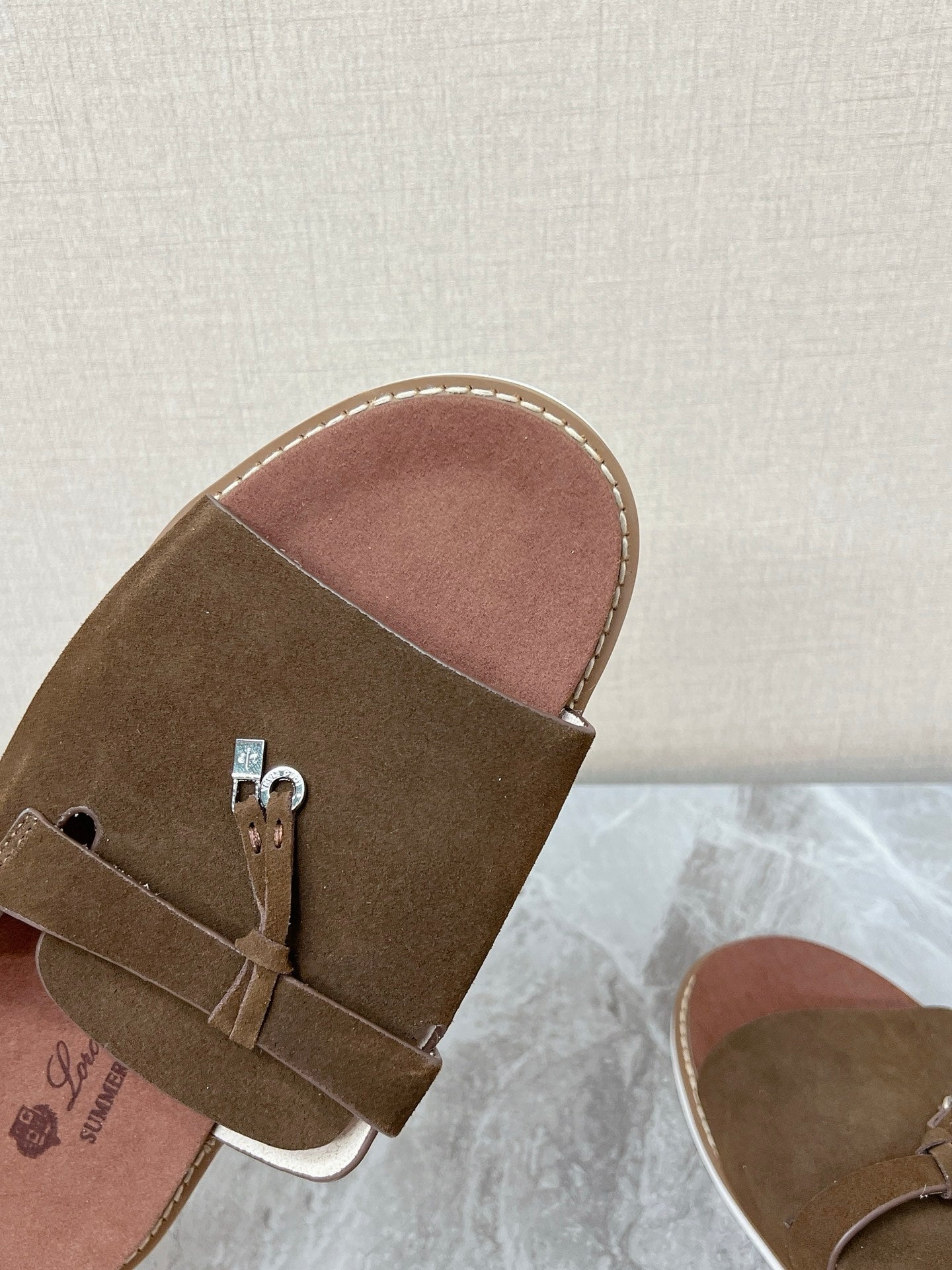 LP 26s Men’s Lock Charm Slides In Dark Brown Suede Silver Hardware