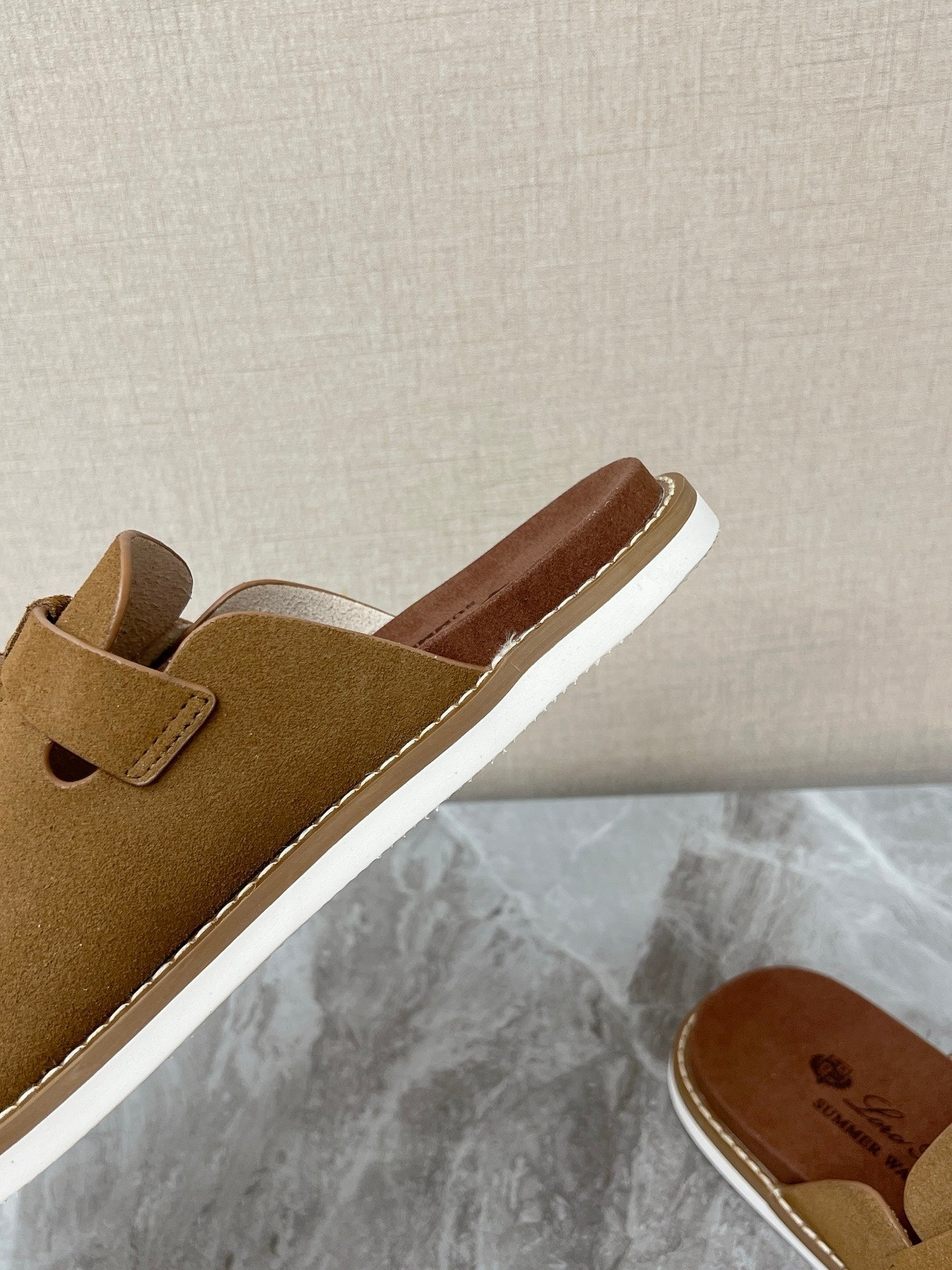 LP 26s Men’s Lock Charm Slides In Olive Brown Suede Silver Hardware