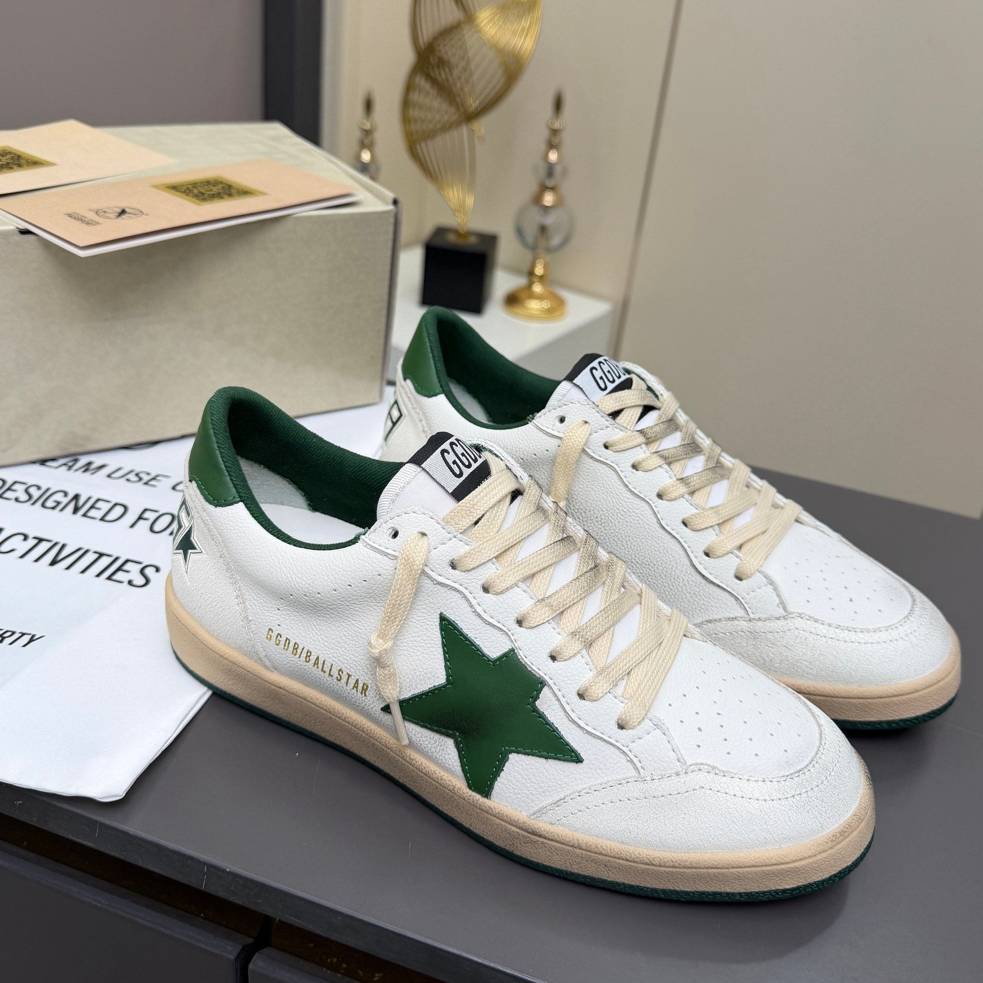Golden Goose 26s Ball Star Sneakers White Green Leather 735898