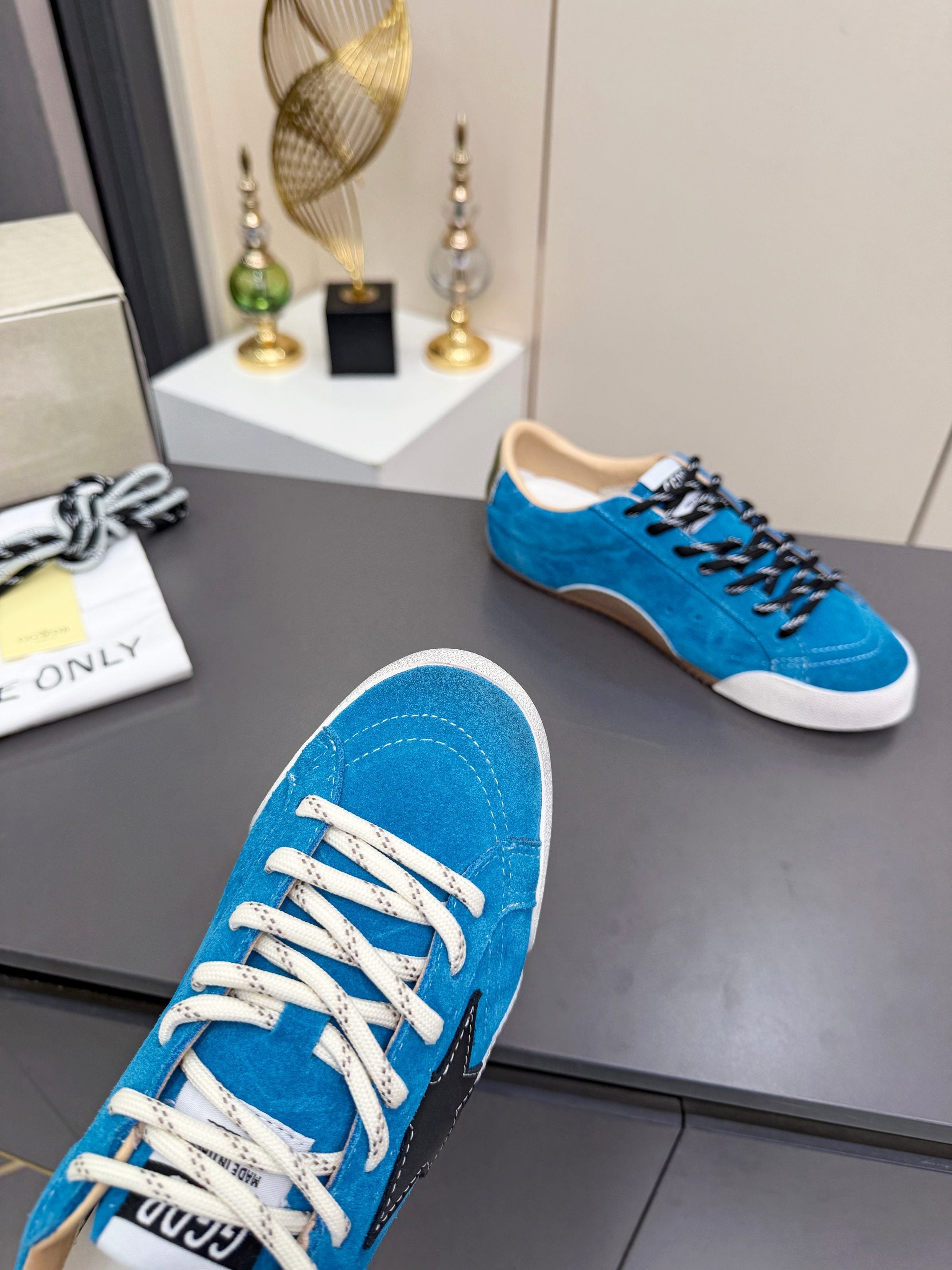 Golden Goose 26s True-Star Sneakers Blue Suede 735910