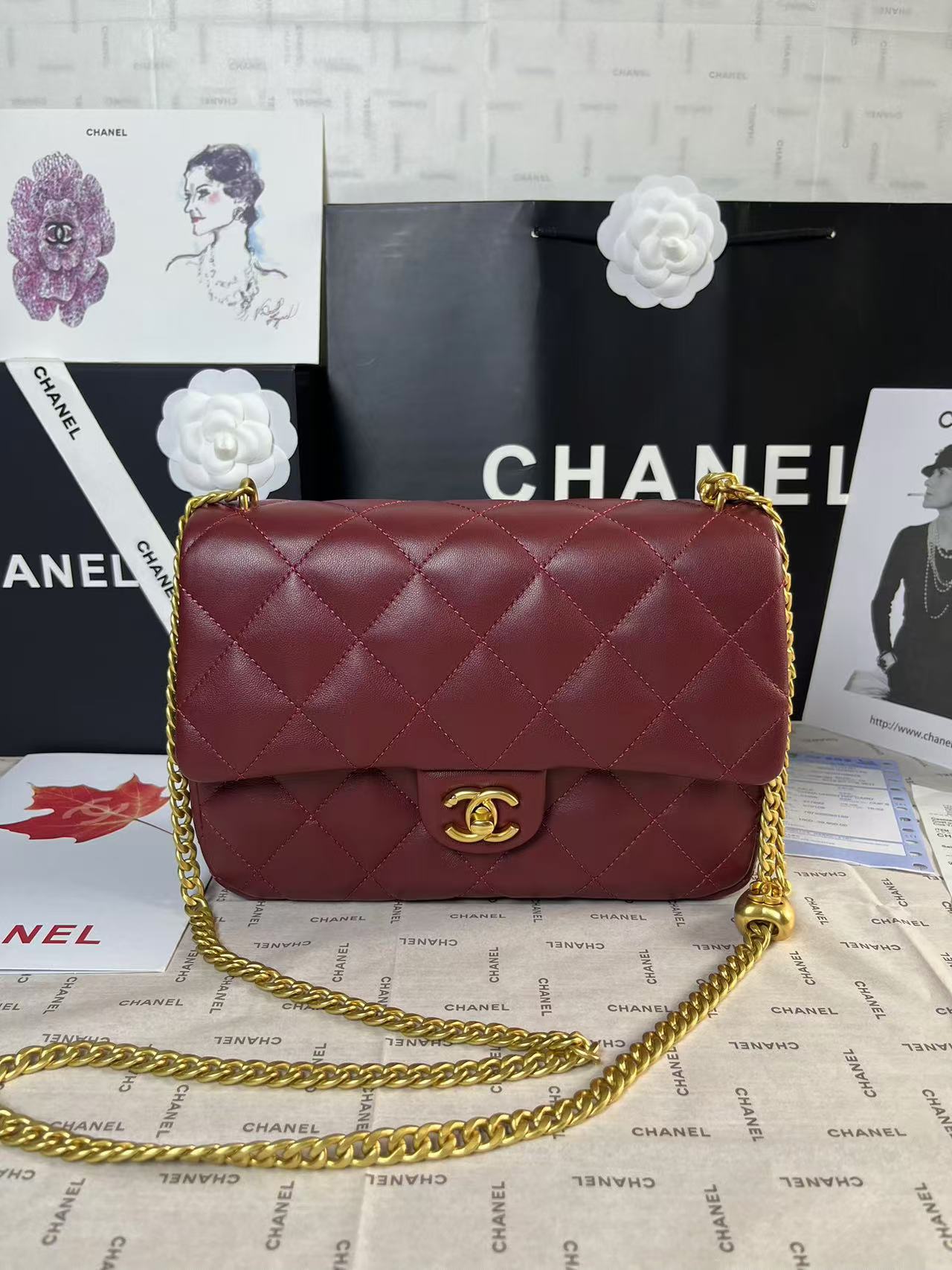 25C Mini Flap 24cm Burgundy Lambskin Gold Heart Hardware