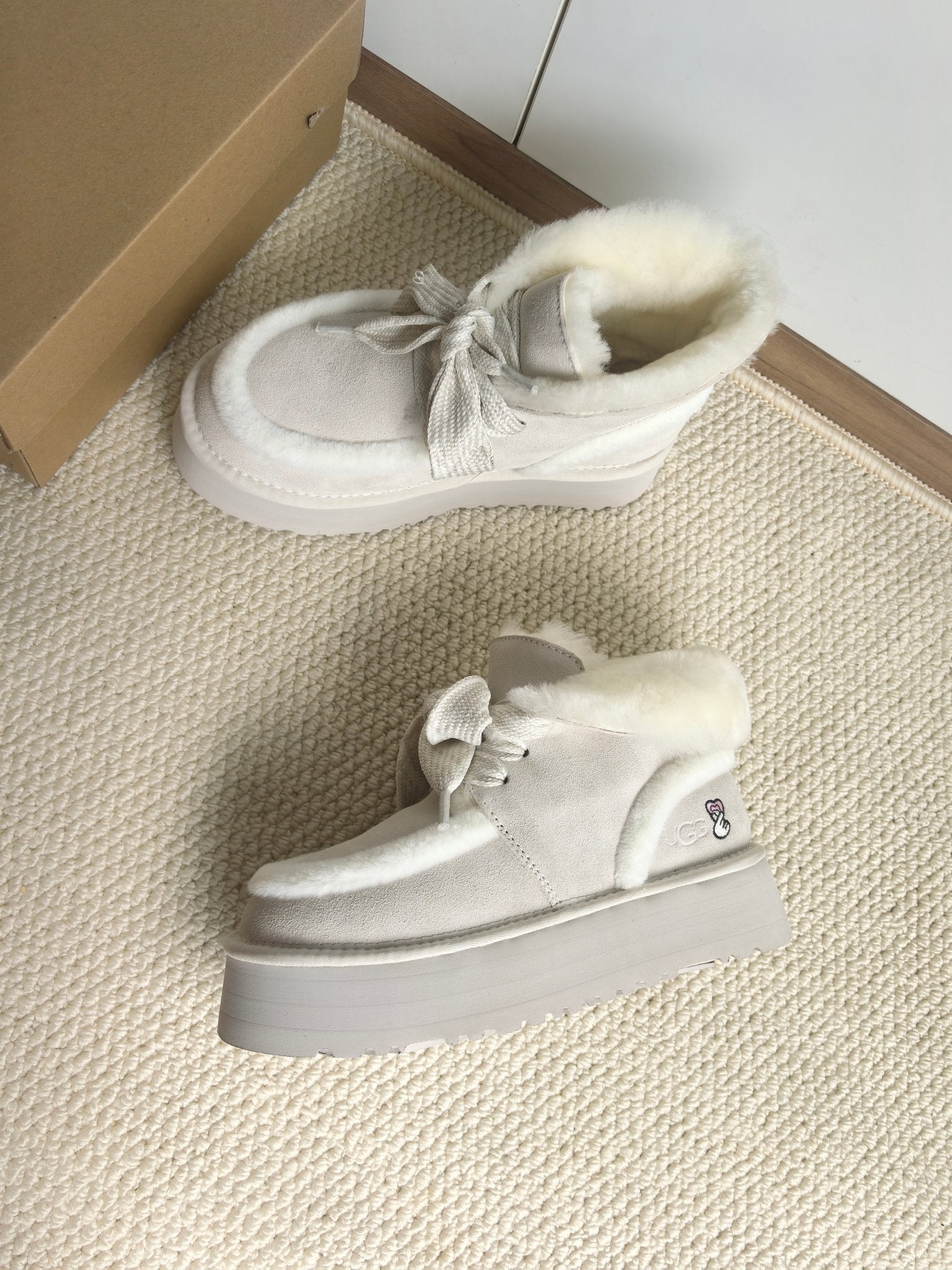 UGG Dopamine Snow Boots Light Grey Wool Suede 512874