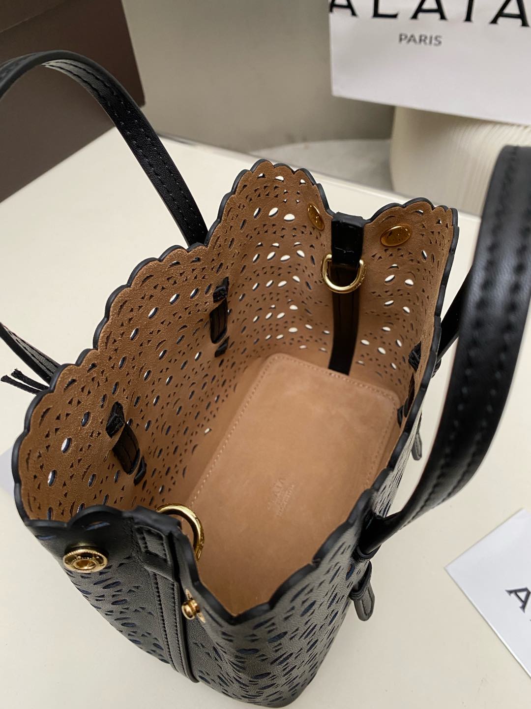 MINA 16 BAG IN BLACK VIENNA WAVE CALFSKIN
