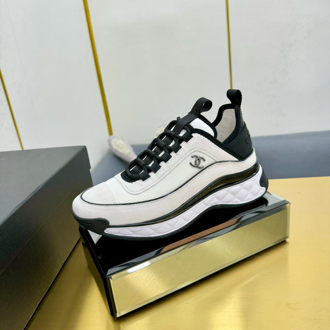CC 26s Runner Sneakers White Black Fabric Suede 139954