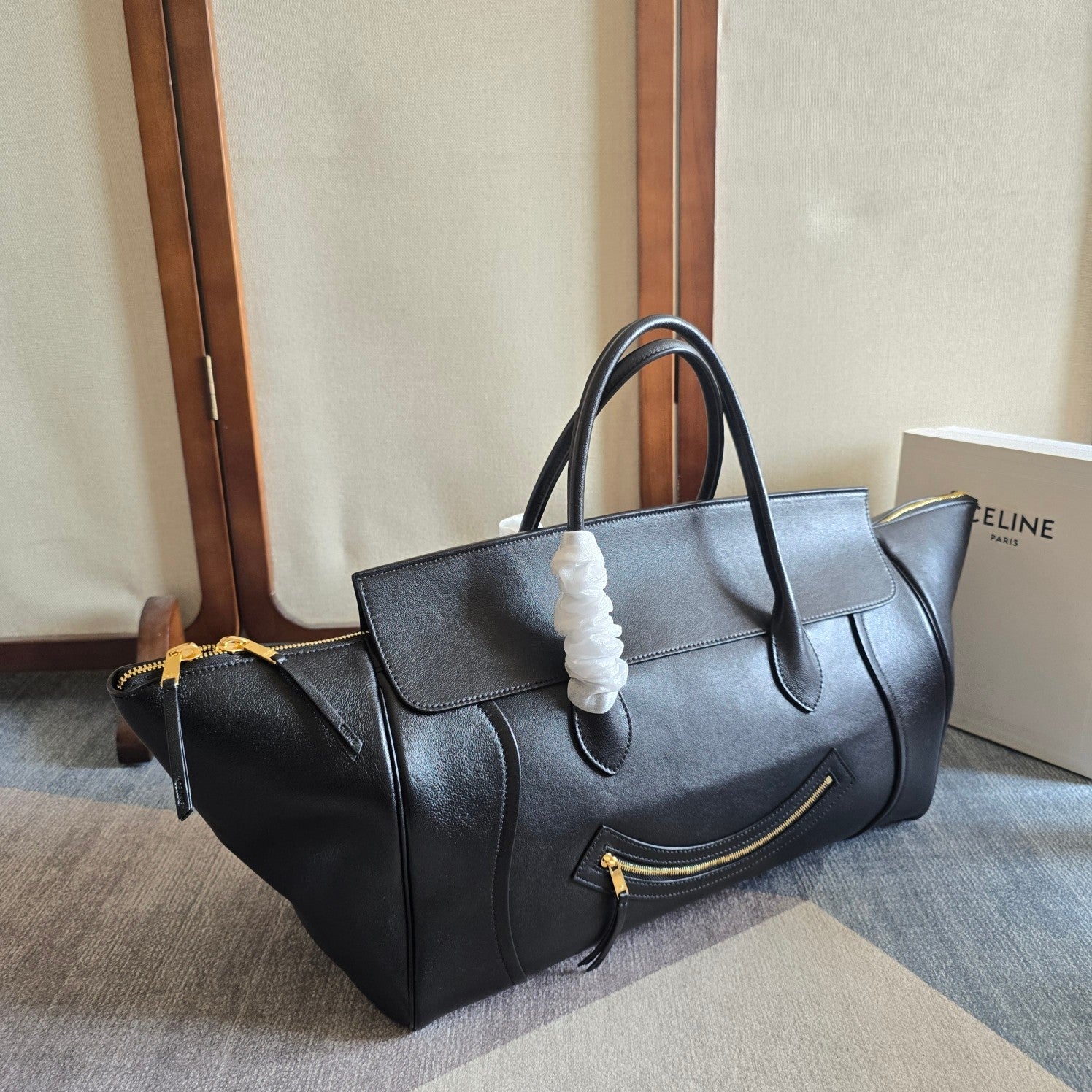 Celine 2026 Large Luggage Black Shiny Lambskin