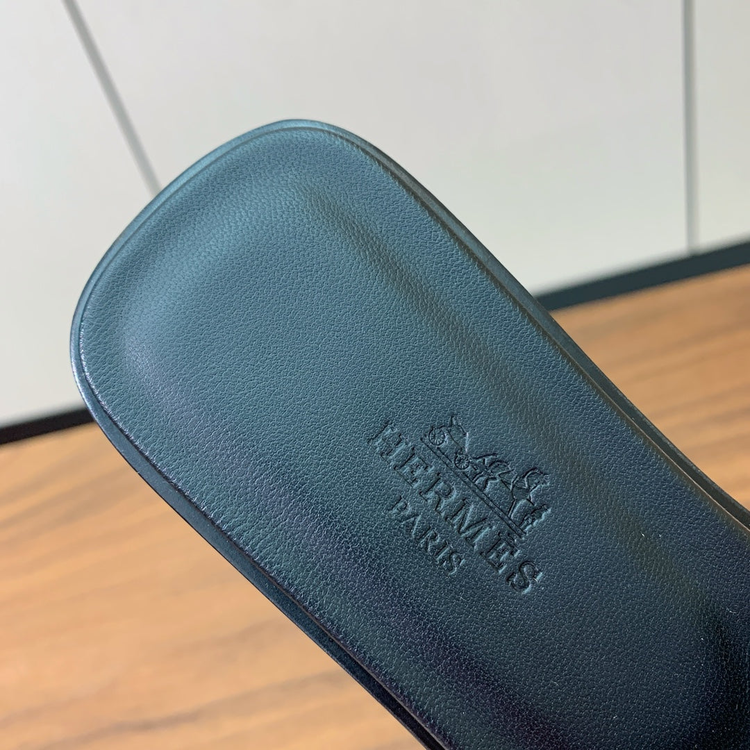 0ran Sandal Black Gold Metalic Lambskin