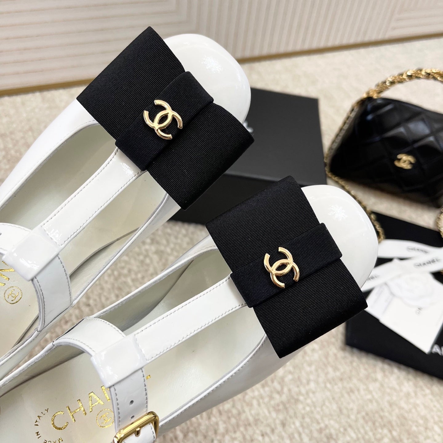 CC 26s Bow Mary Jane Chunky Heel 6cm White Glossy Leather 787147