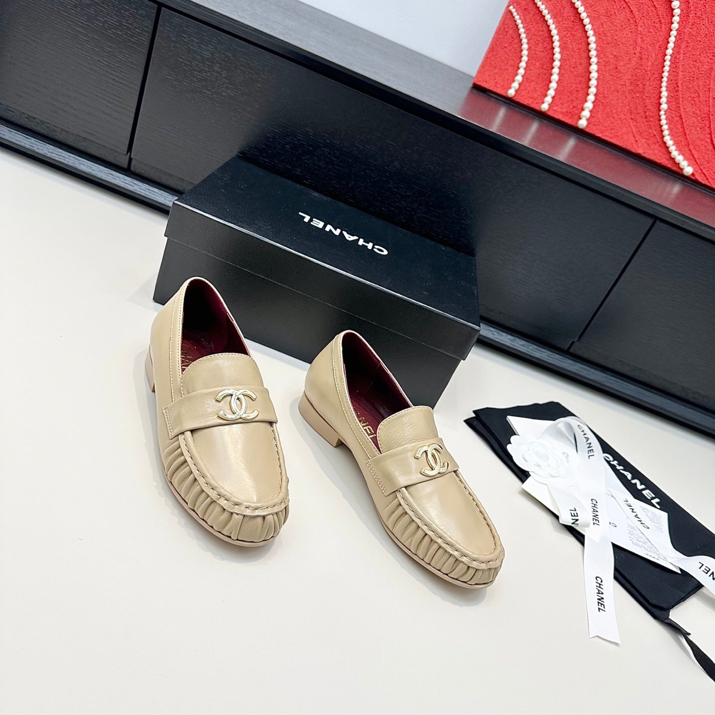 CC 26A Métiers d’art 2026 Loafer Beige Glossy Sheepskin 900229