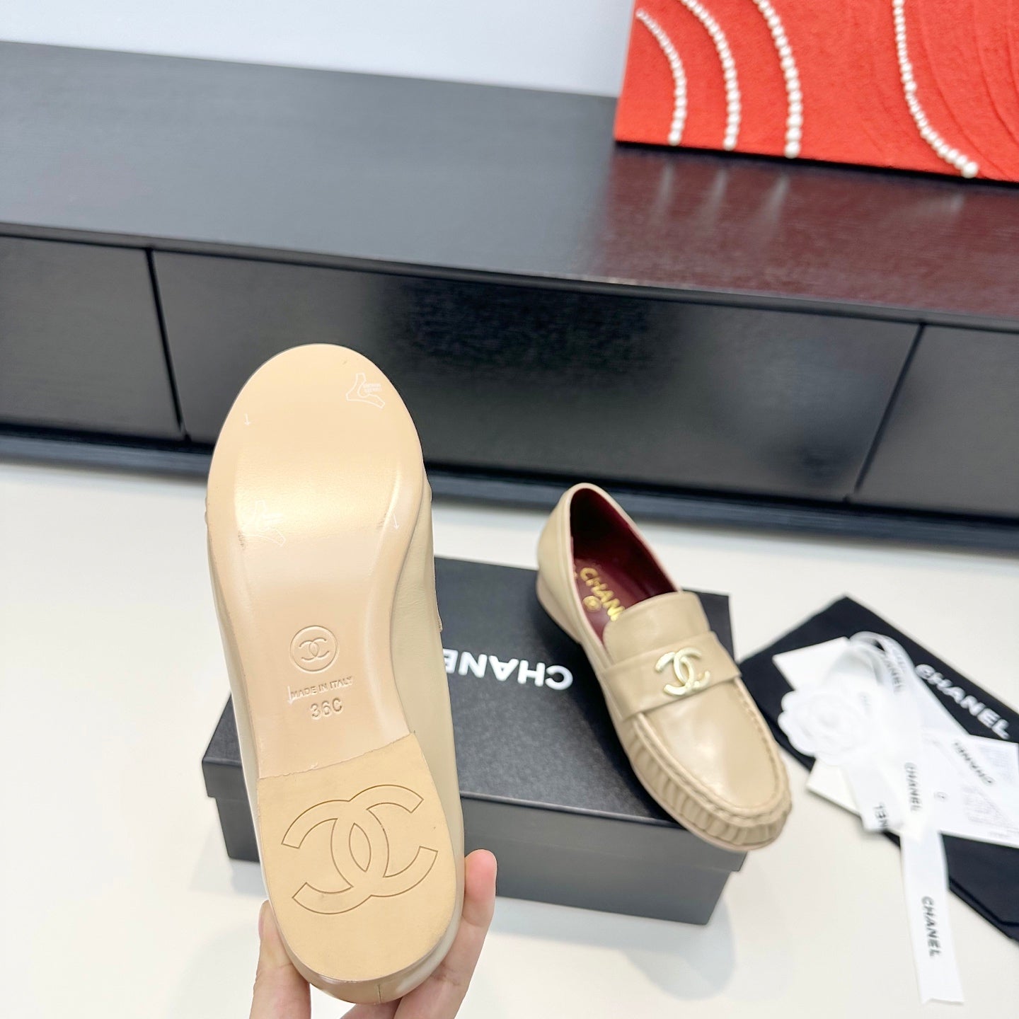 CC 26A Métiers d’art 2026 Loafer Beige Glossy Sheepskin 900229