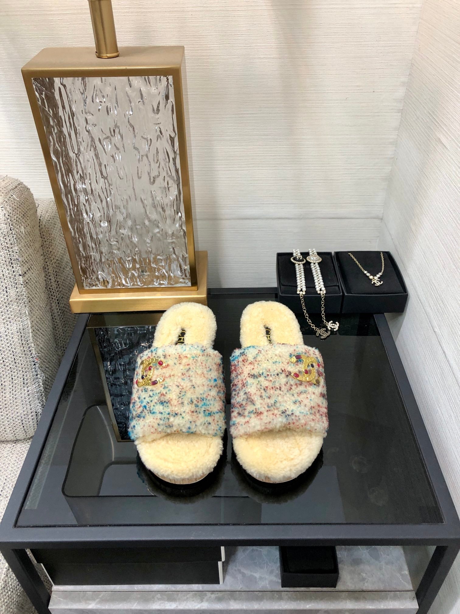 CC 26s Slippers Cream Mix Blue Red Fleece Wool 970118