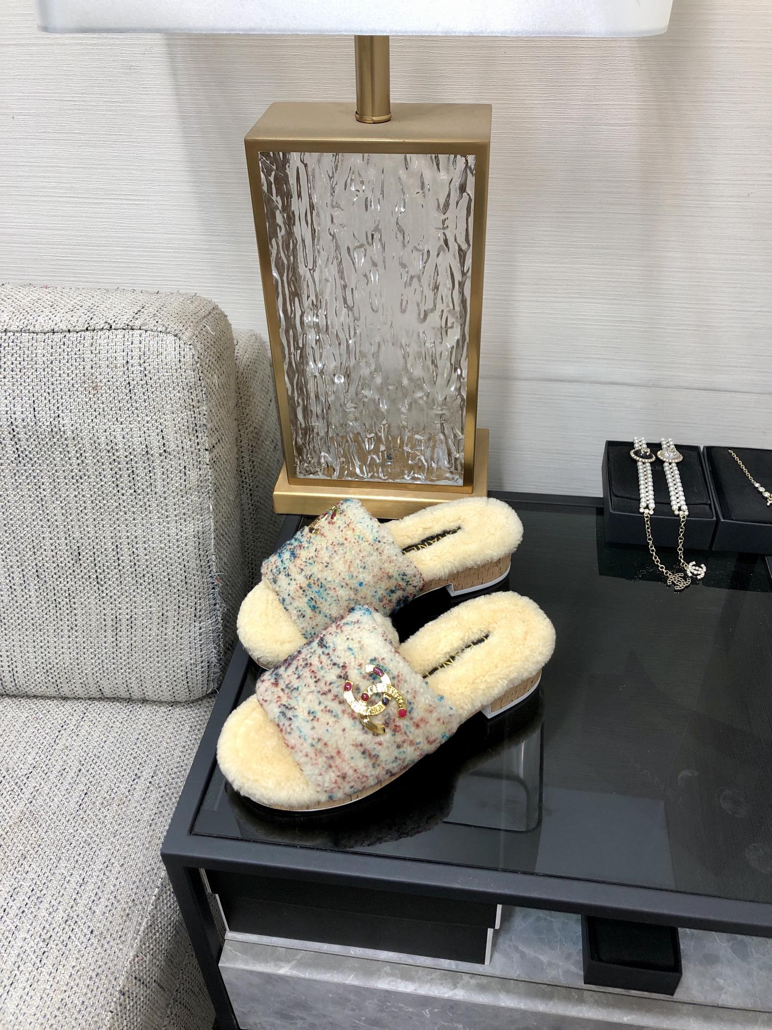 CC 26s Slippers Cream Mix Blue Red Fleece Wool 970118