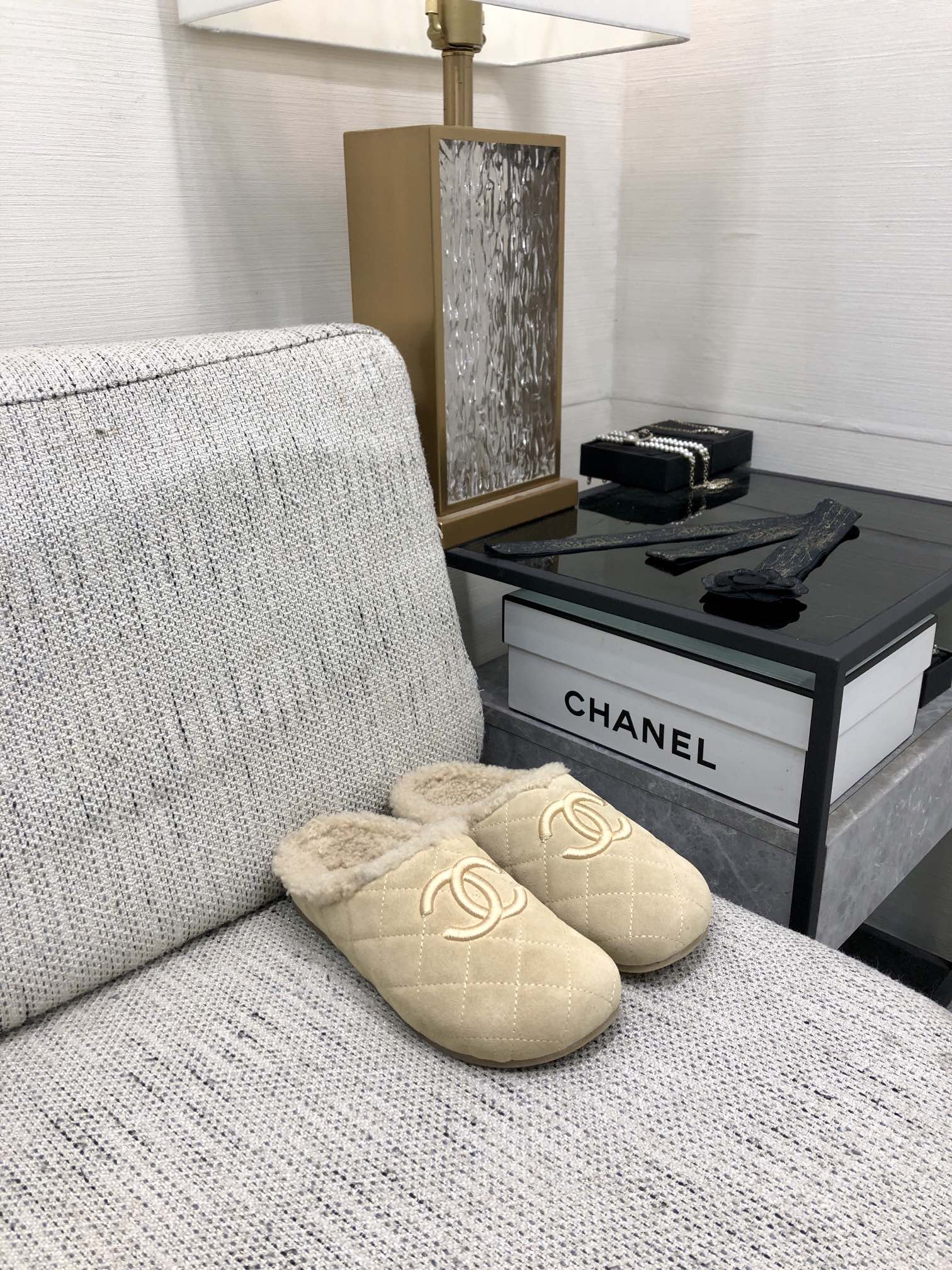 CC 26s Mules Beige Quilted Suede Shearling 970155