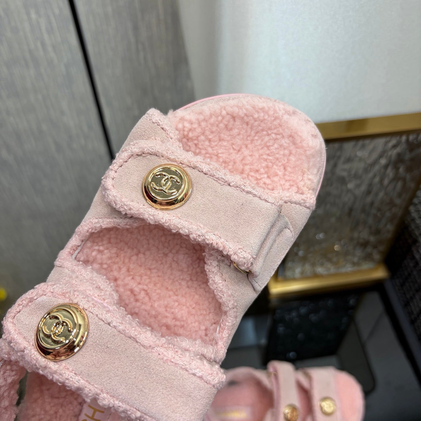 CC 26s Dad Sandals Light Pink Suede Shearing 970113