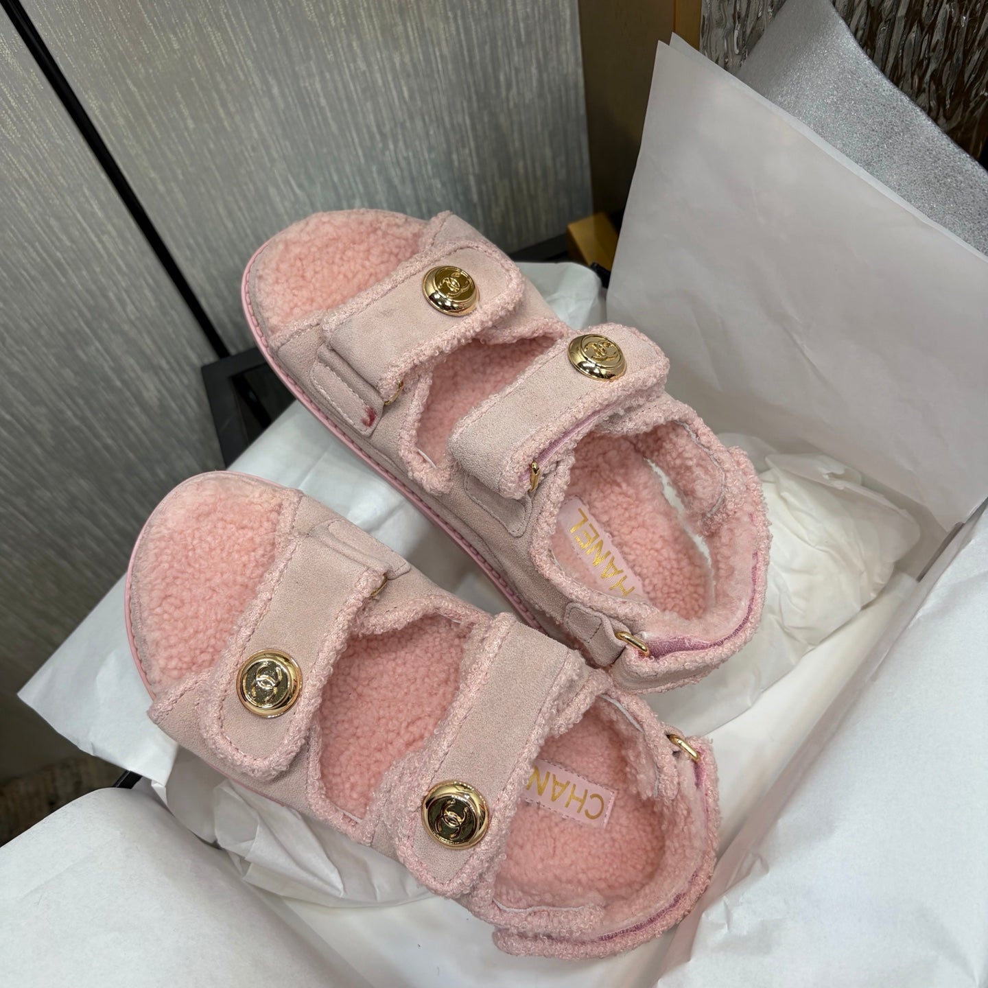 CC 26s Dad Sandals Light Pink Suede Shearing 970113