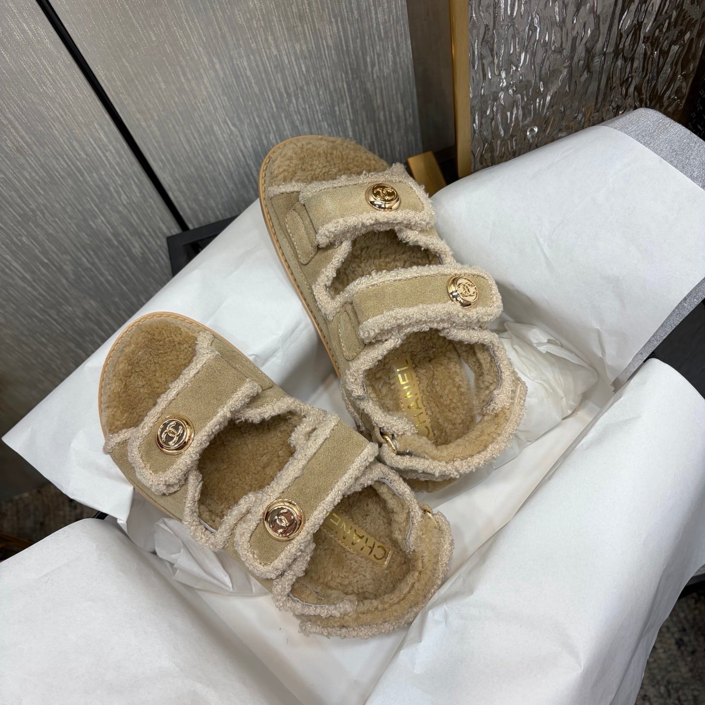 CC 26s Dad Sandals Light Khaki Suede Shearing 970115