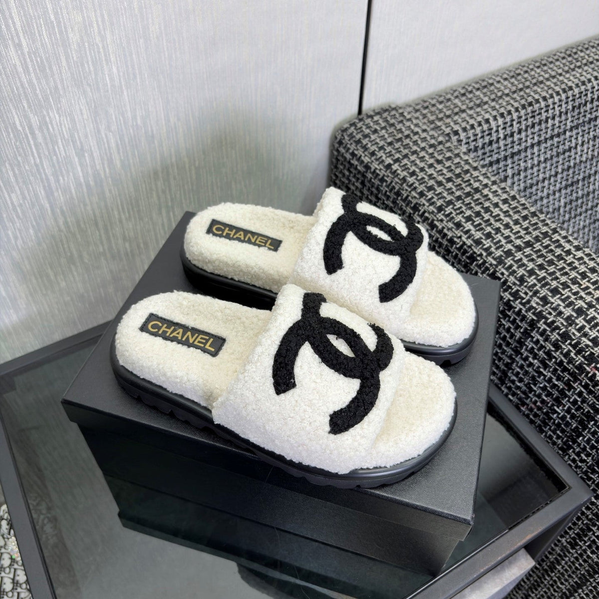 CC 26s Shearling Slide Flat Mules White Black Wool 128102