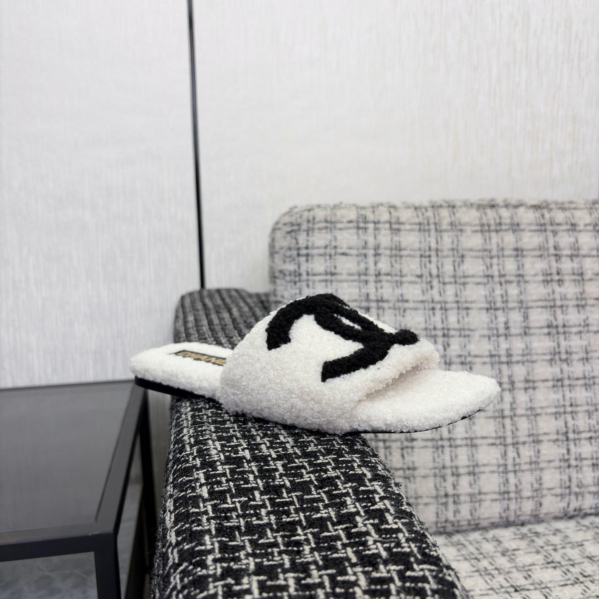 CC 26s Shearling Square Toe Sandals White Black Wool 128093