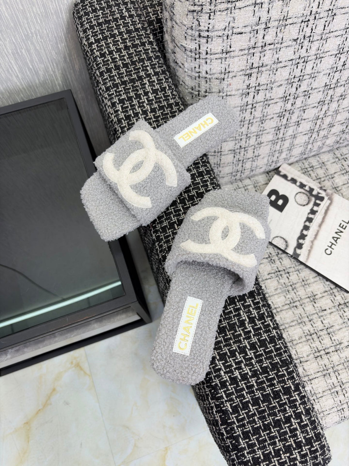 CC 26s Shearling Square Toe Sandals Grey White Wool 128087