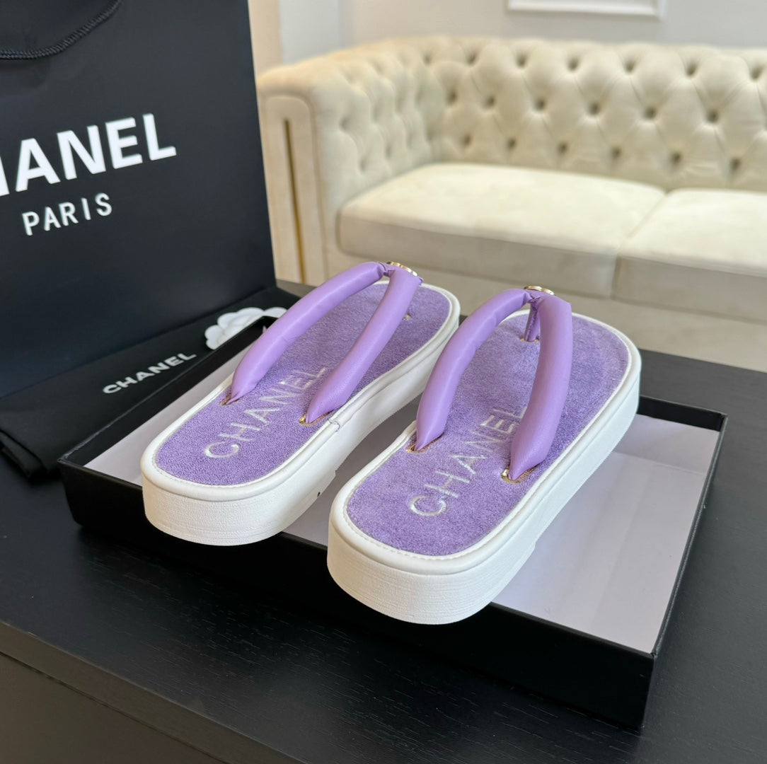 CC 26s Thick-soled Flip-Flops Lavender Purple Lambskin