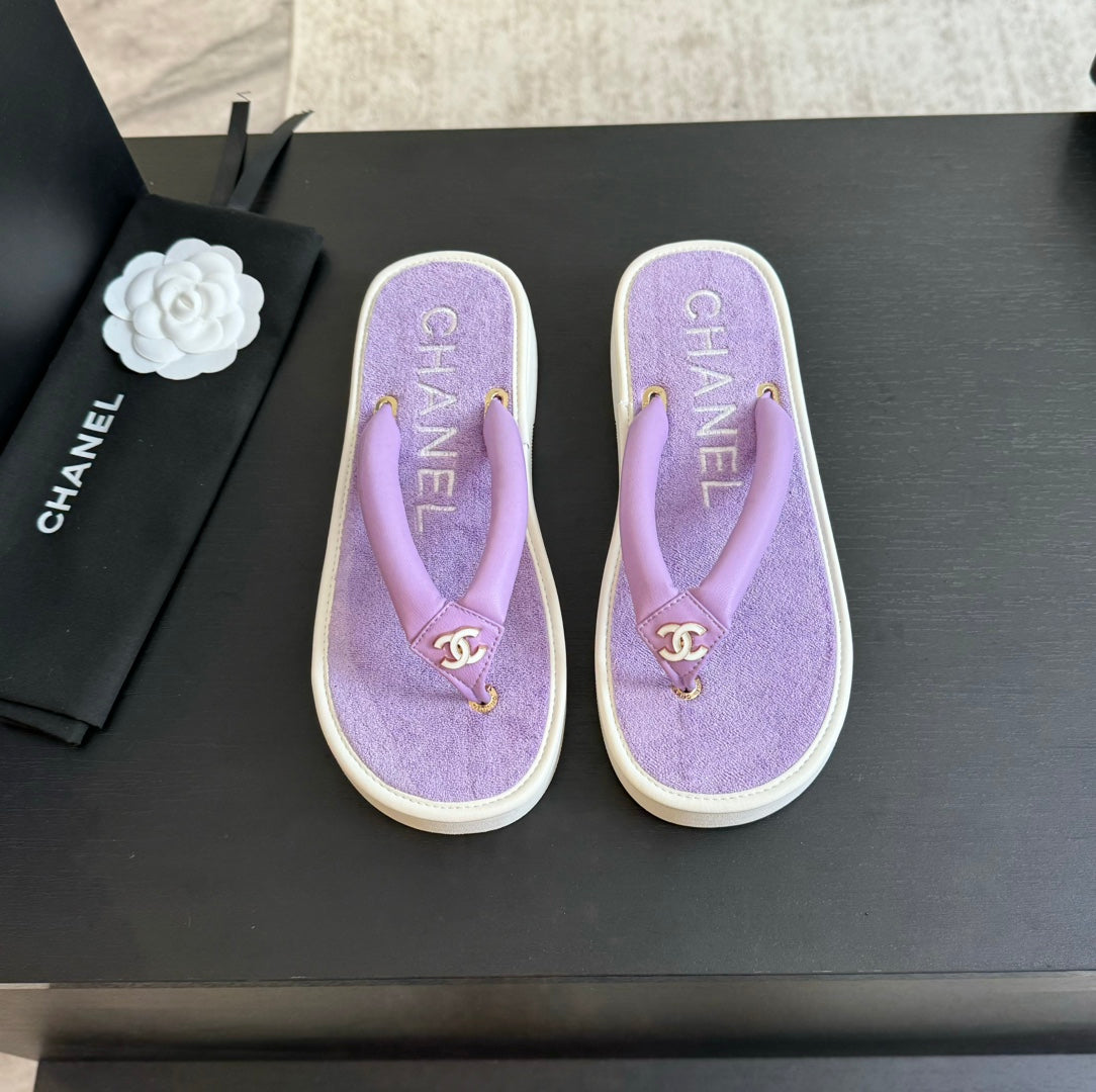 CC 26s Thick-soled Flip-Flops Lavender Purple Lambskin