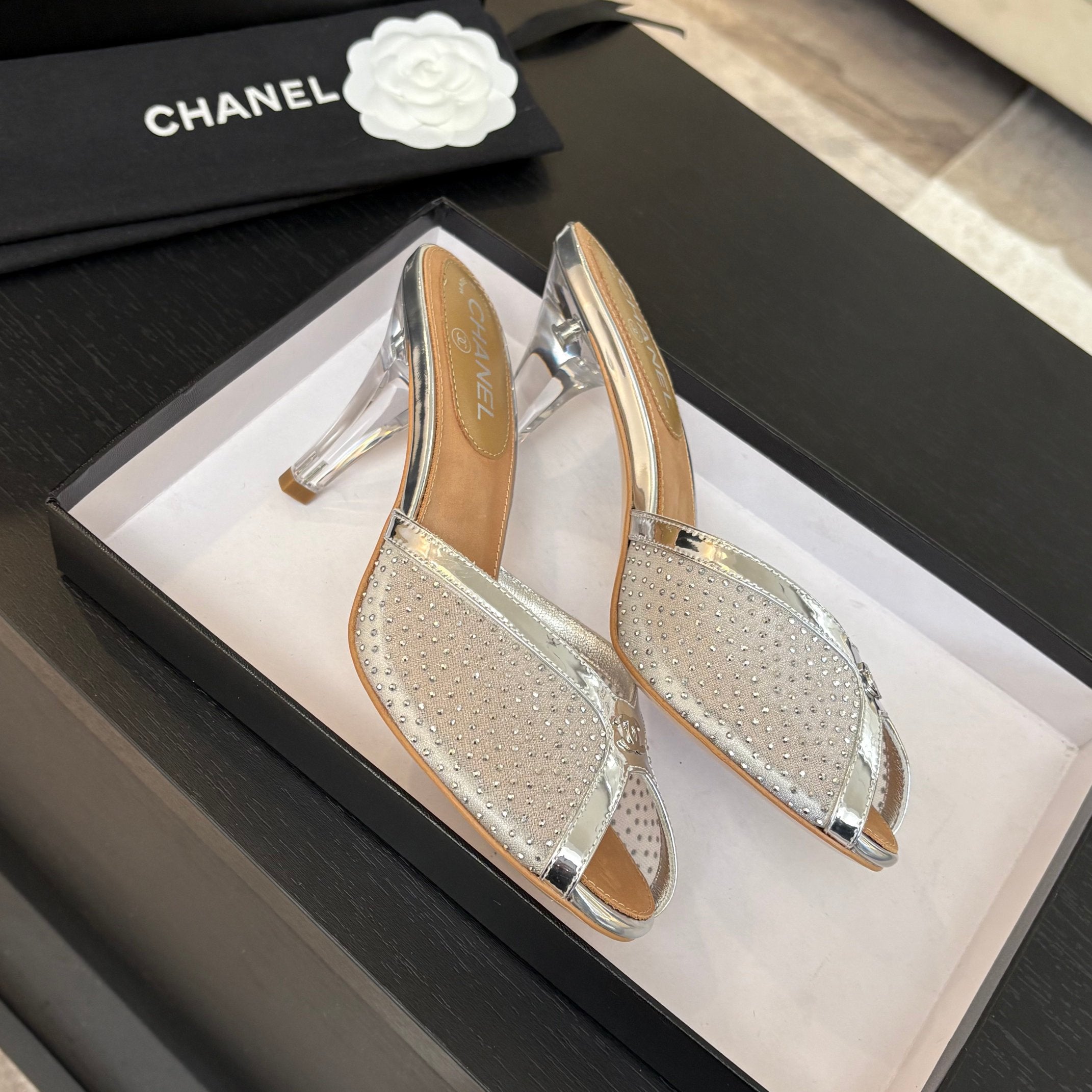 CC 26s Sandal 7cm Sliver Mesh Lambskin 700611