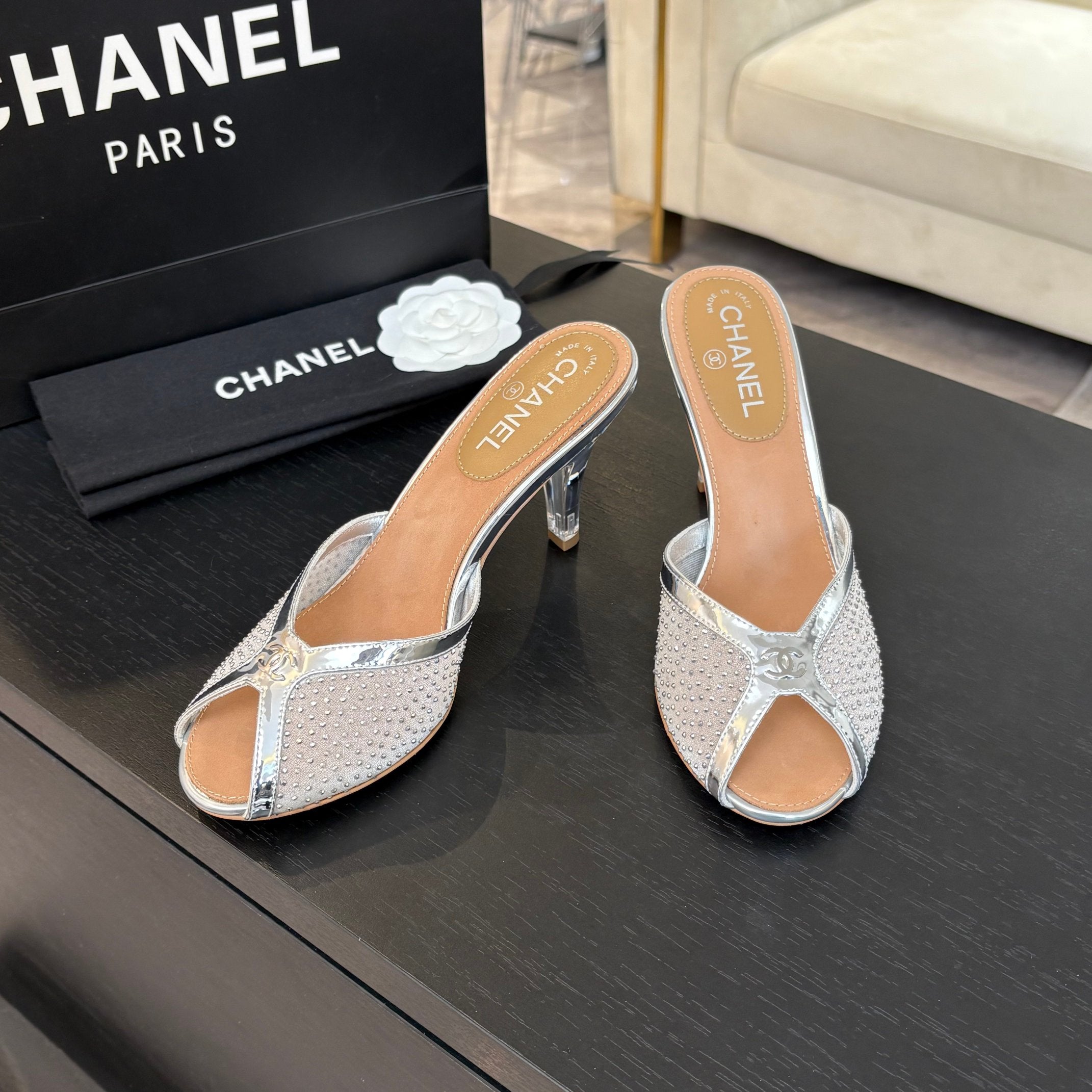 CC 26s Sandal 7cm Sliver Mesh Lambskin 700611