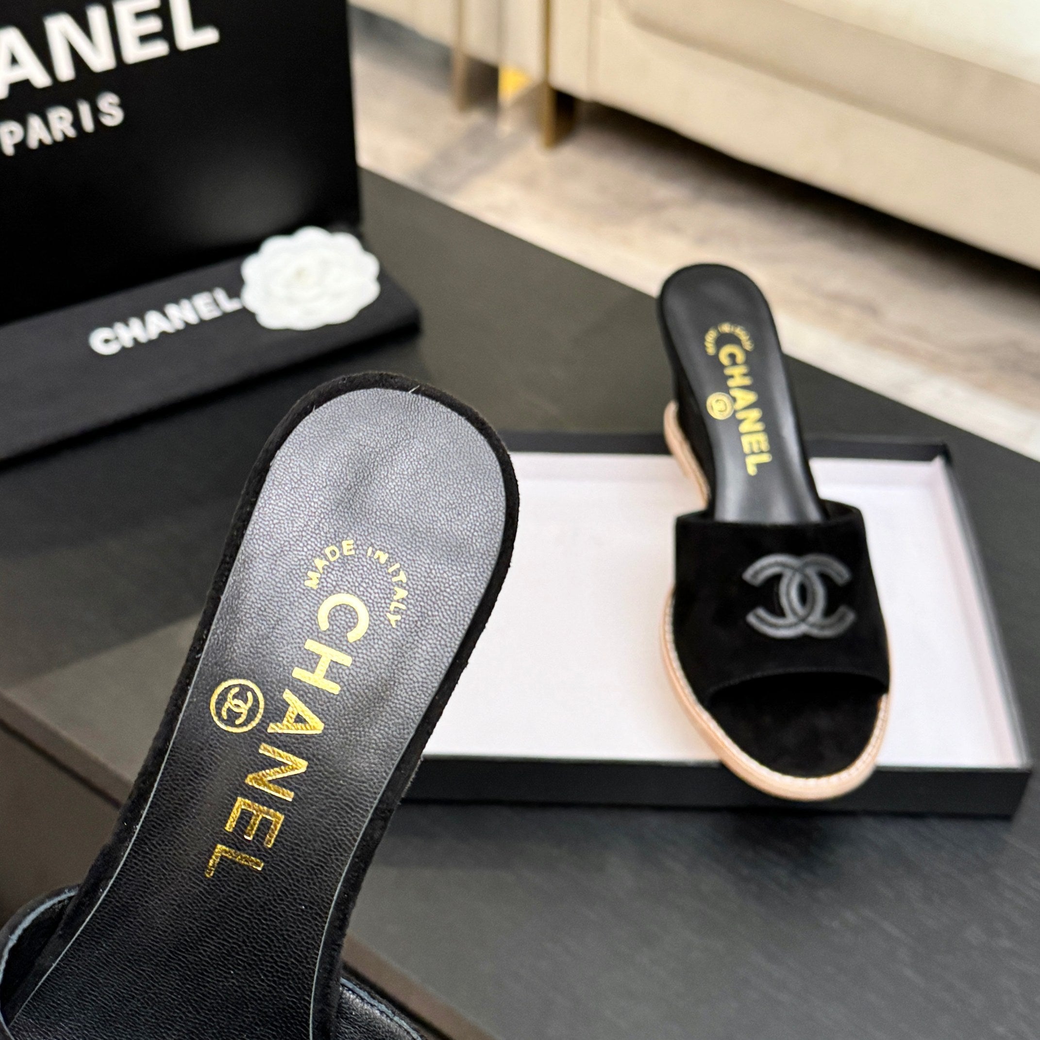 CC 26C Wedge Sandals Black Suede 672986
