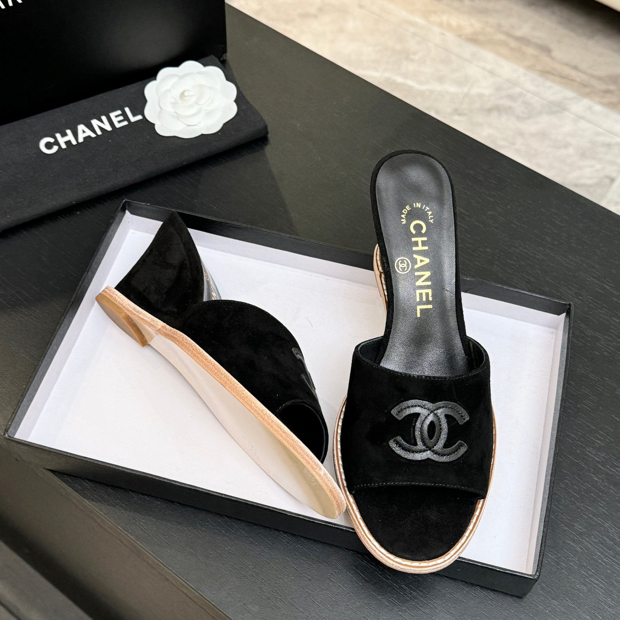 CC 26C Wedge Sandals Black Suede 672986