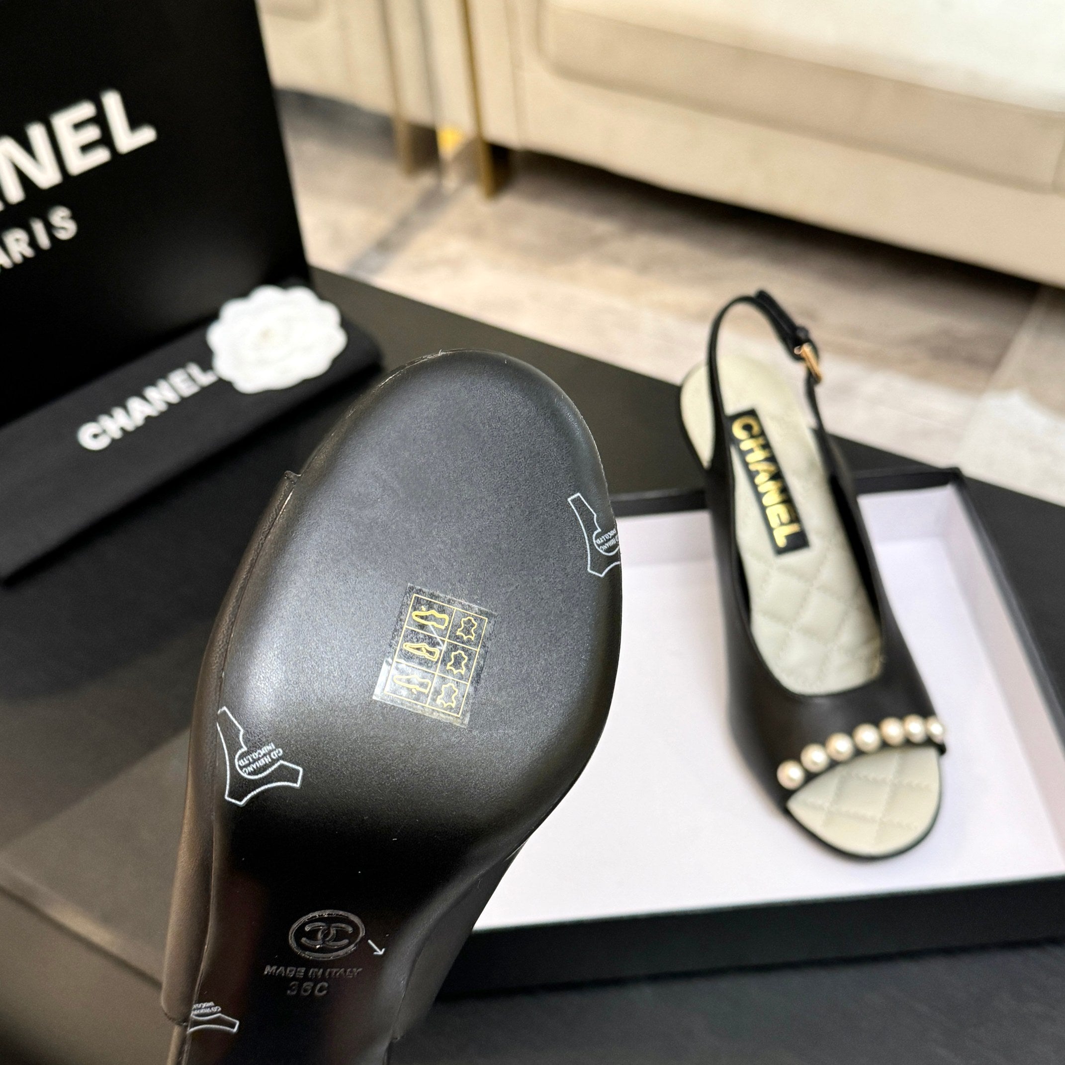 CC 26A Pearl Slingback Black Lambskin 672990