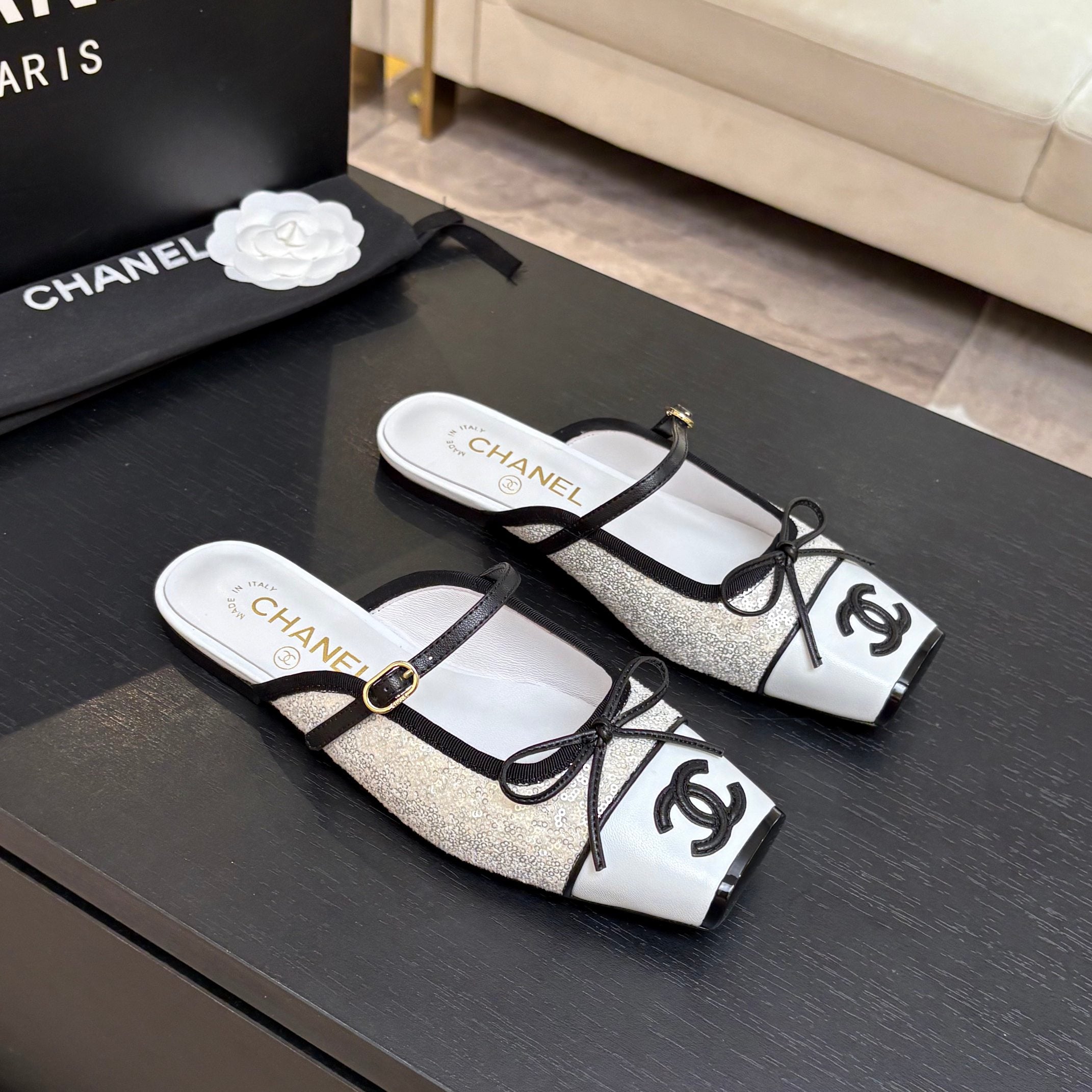 CC 26s Square Head Flat Half Slipper White Sequin Leather 847250
