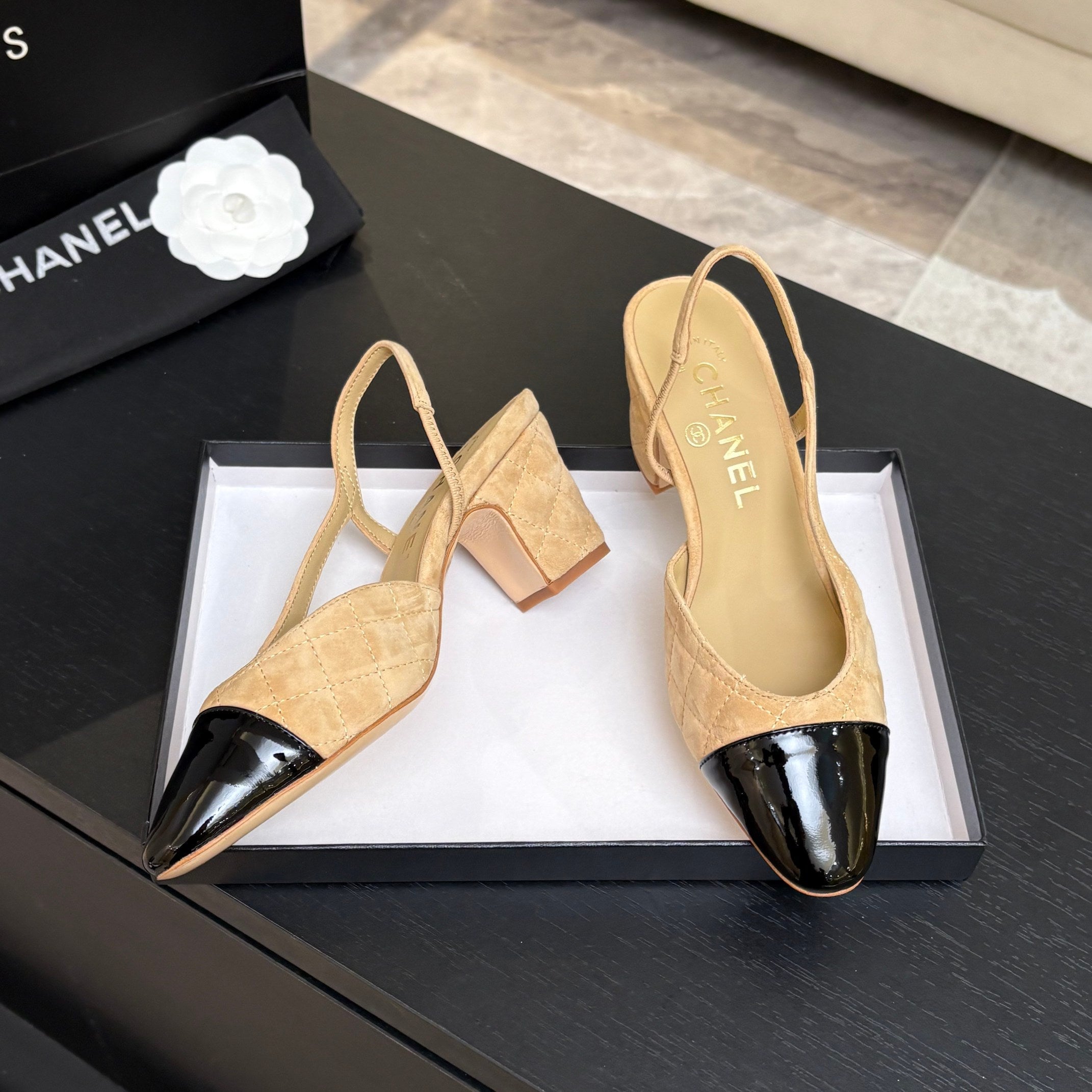 CC 26s Block Heel Slingback 6cm Beige Quilted Suede 957989