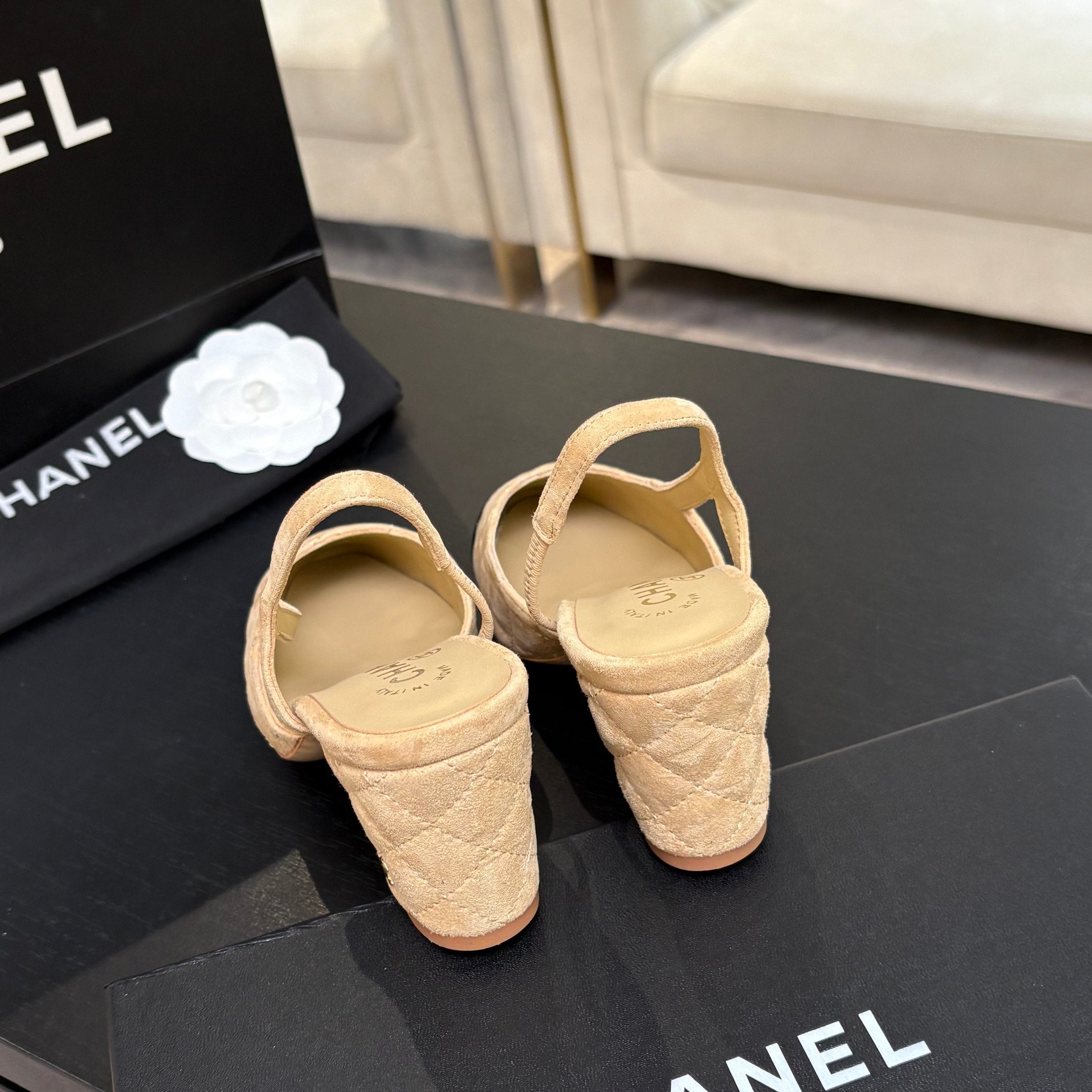 CC 26s Block Heel Slingback 6cm Beige Quilted Suede 957989
