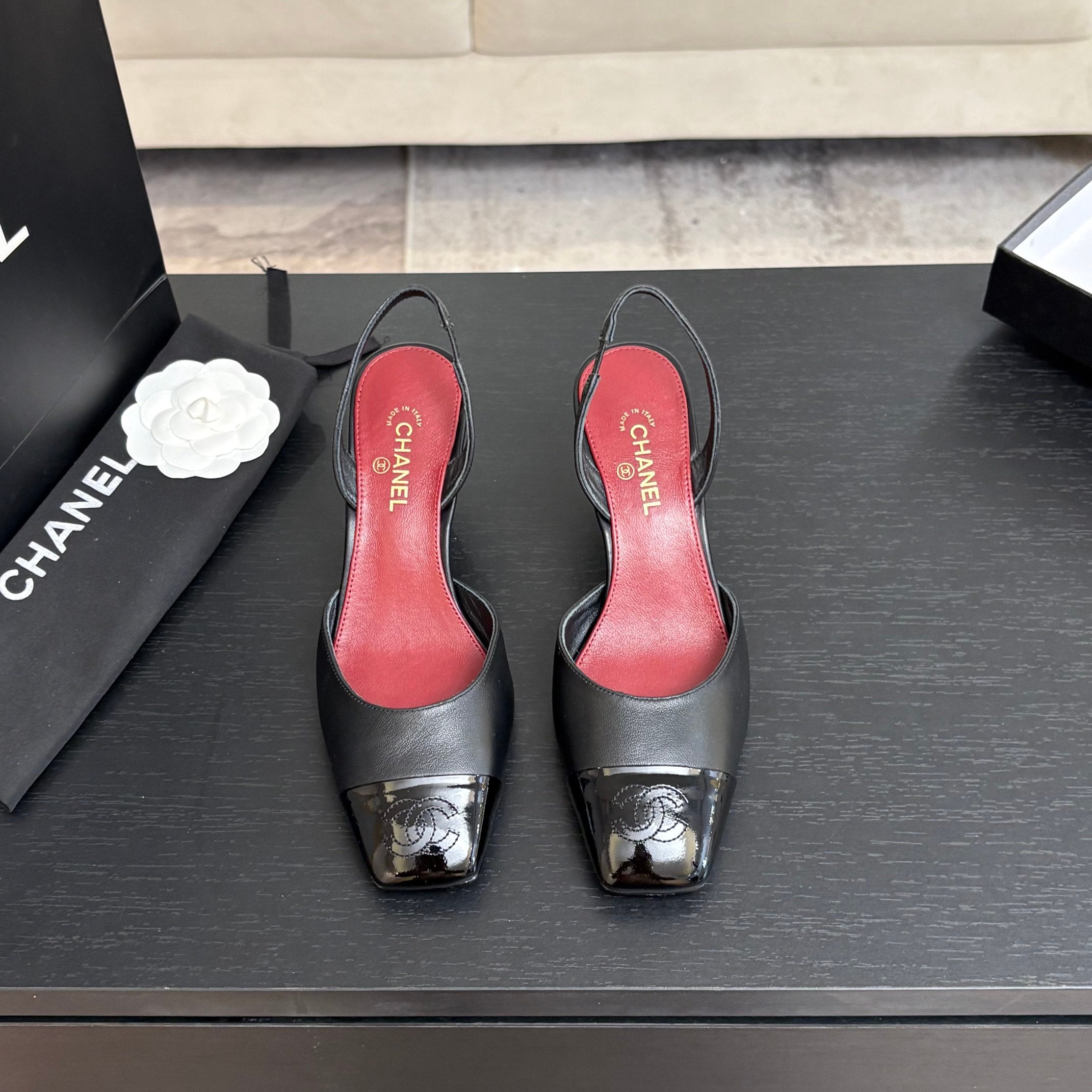CC 26s Square Cap Toe Slingback 7cm Black Lambskin Patent Leather 958026
