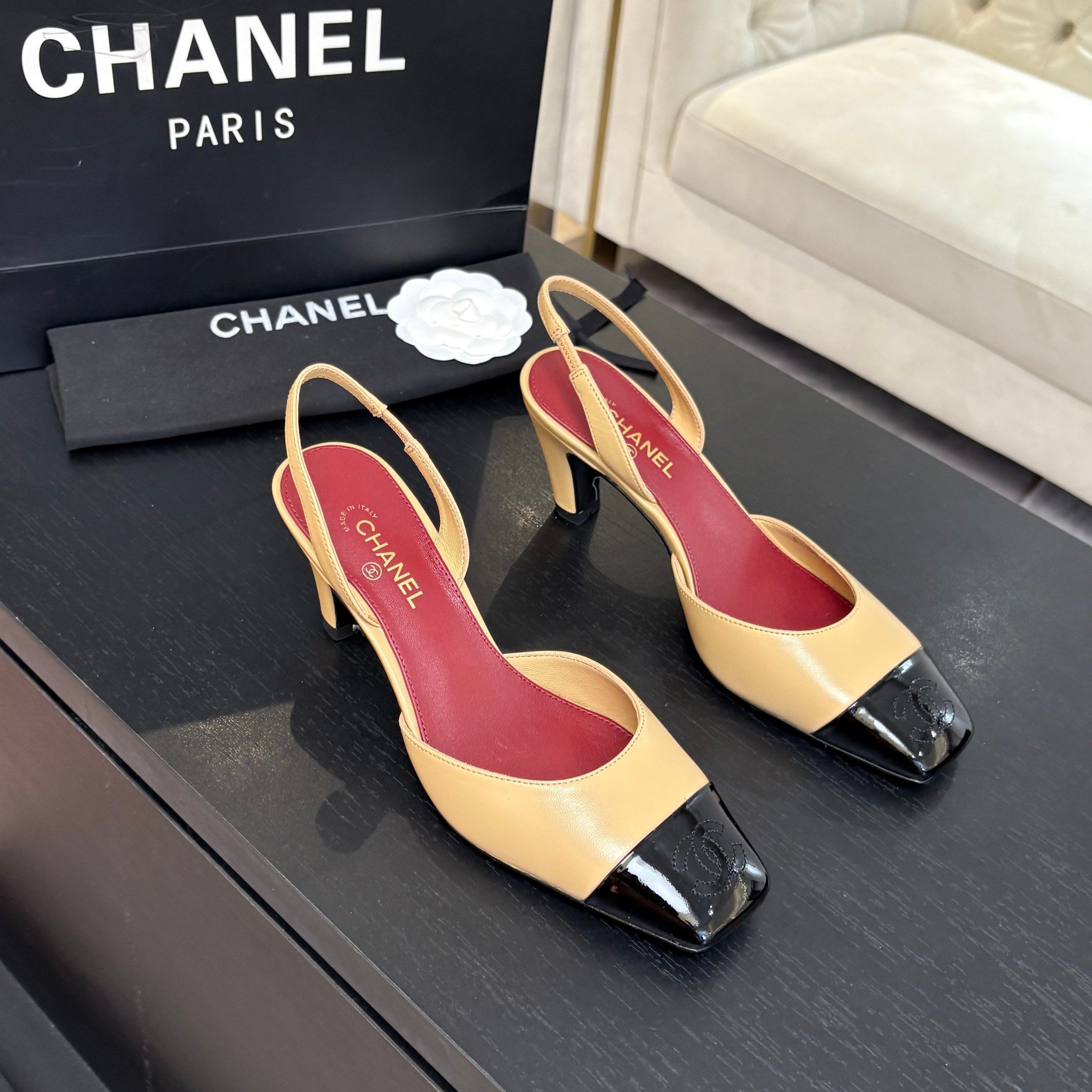 CC 26s Square Cap Toe Slingback 7cm Black Beige Lambskin Patent Leather 958027