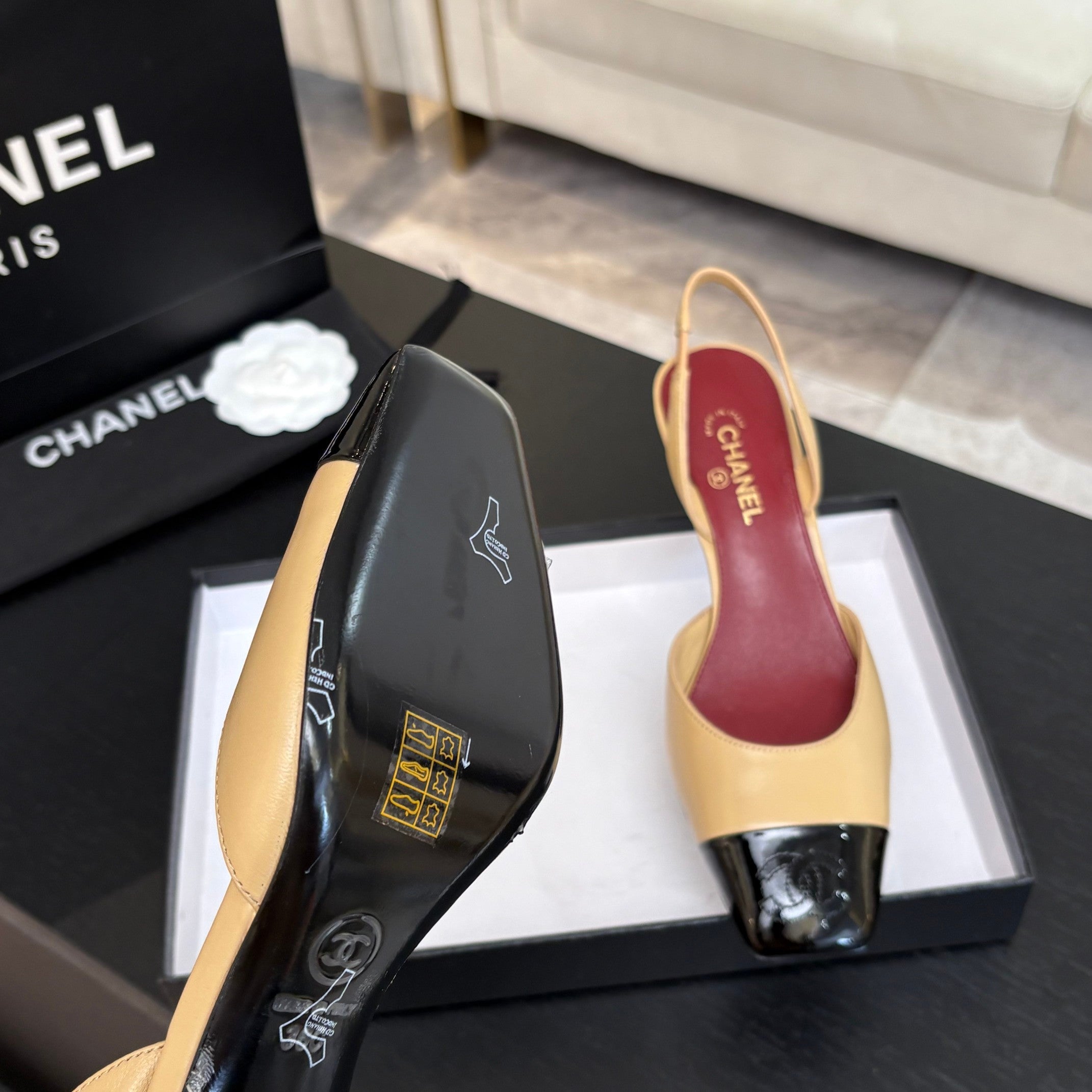CC 26s Square Cap Toe Slingback 7cm Black Beige Lambskin Patent Leather 958027