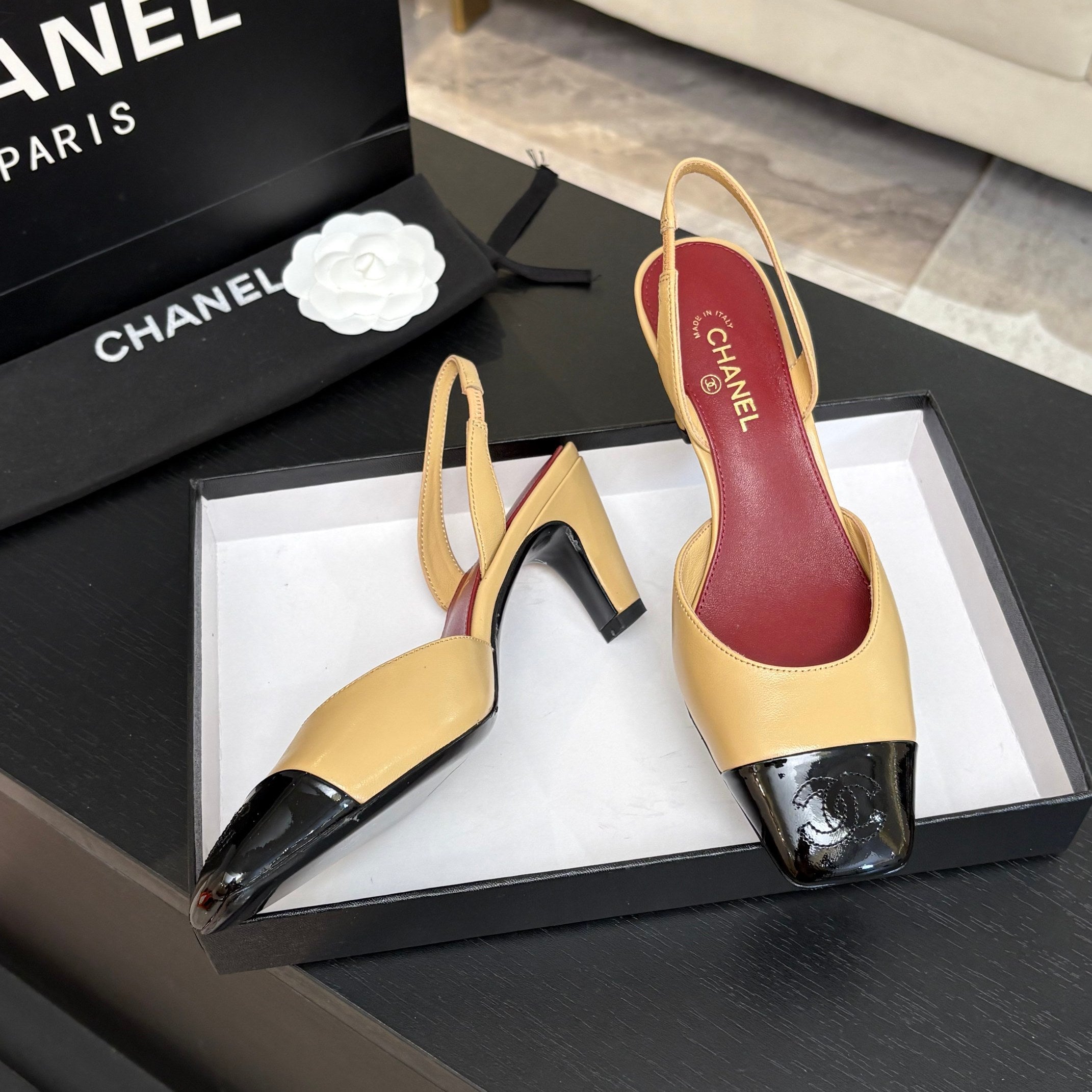 CC 26s Square Cap Toe Slingback 7cm Black Beige Lambskin Patent Leather 958027